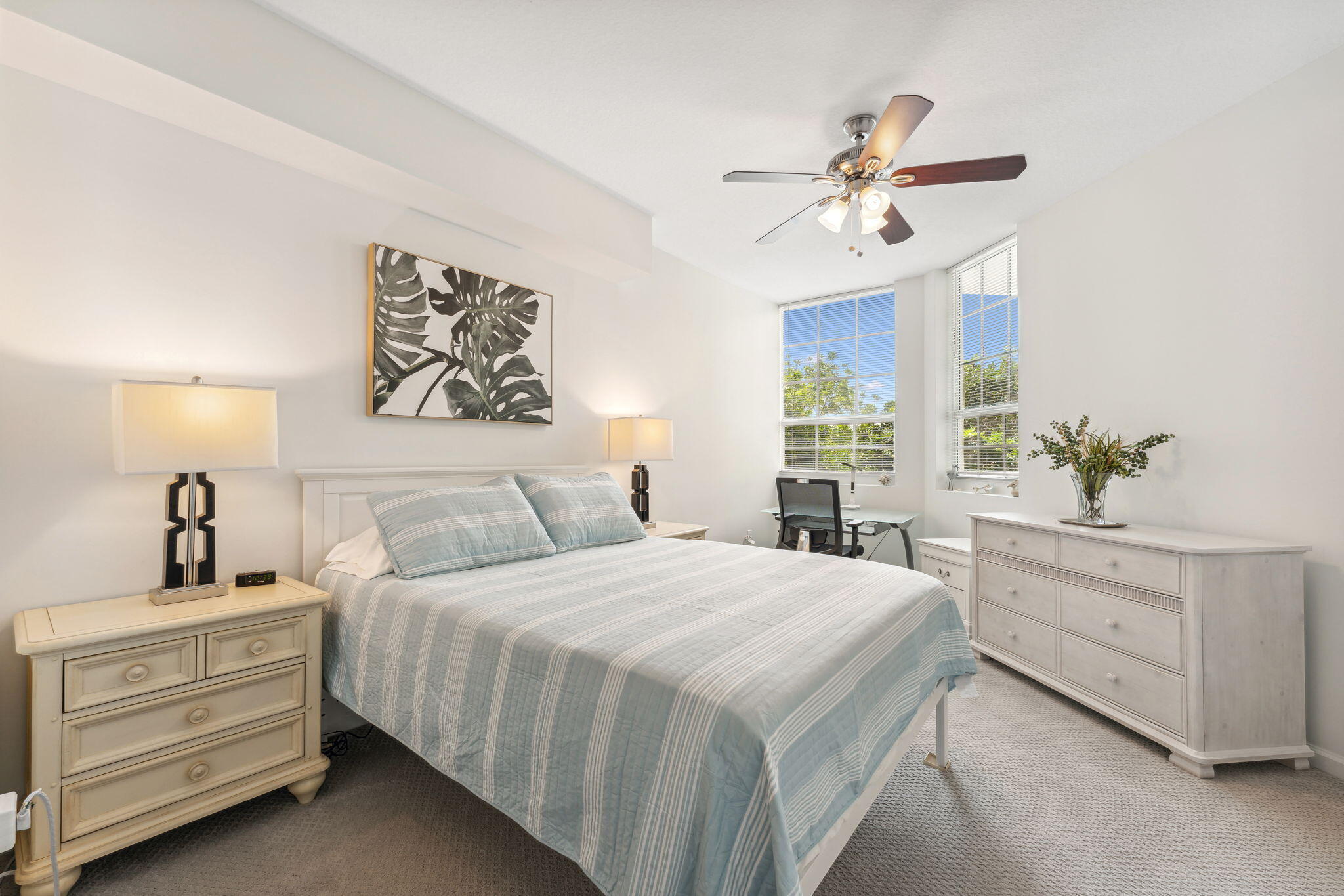 410 Evernia Street 414