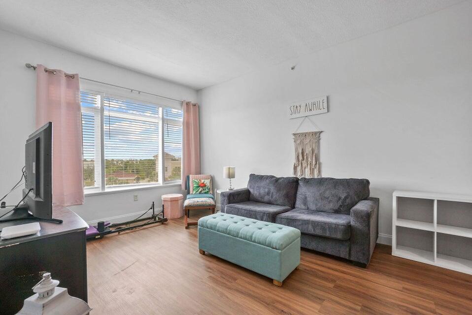 1200 Town Center Drive 401