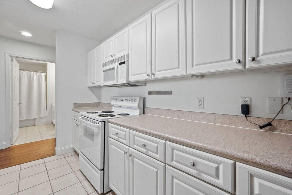 1200 Town Center Drive 401