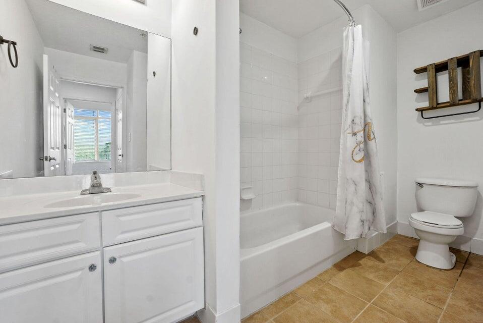 1200 Town Center Drive 401