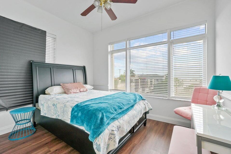 1200 Town Center Drive 401