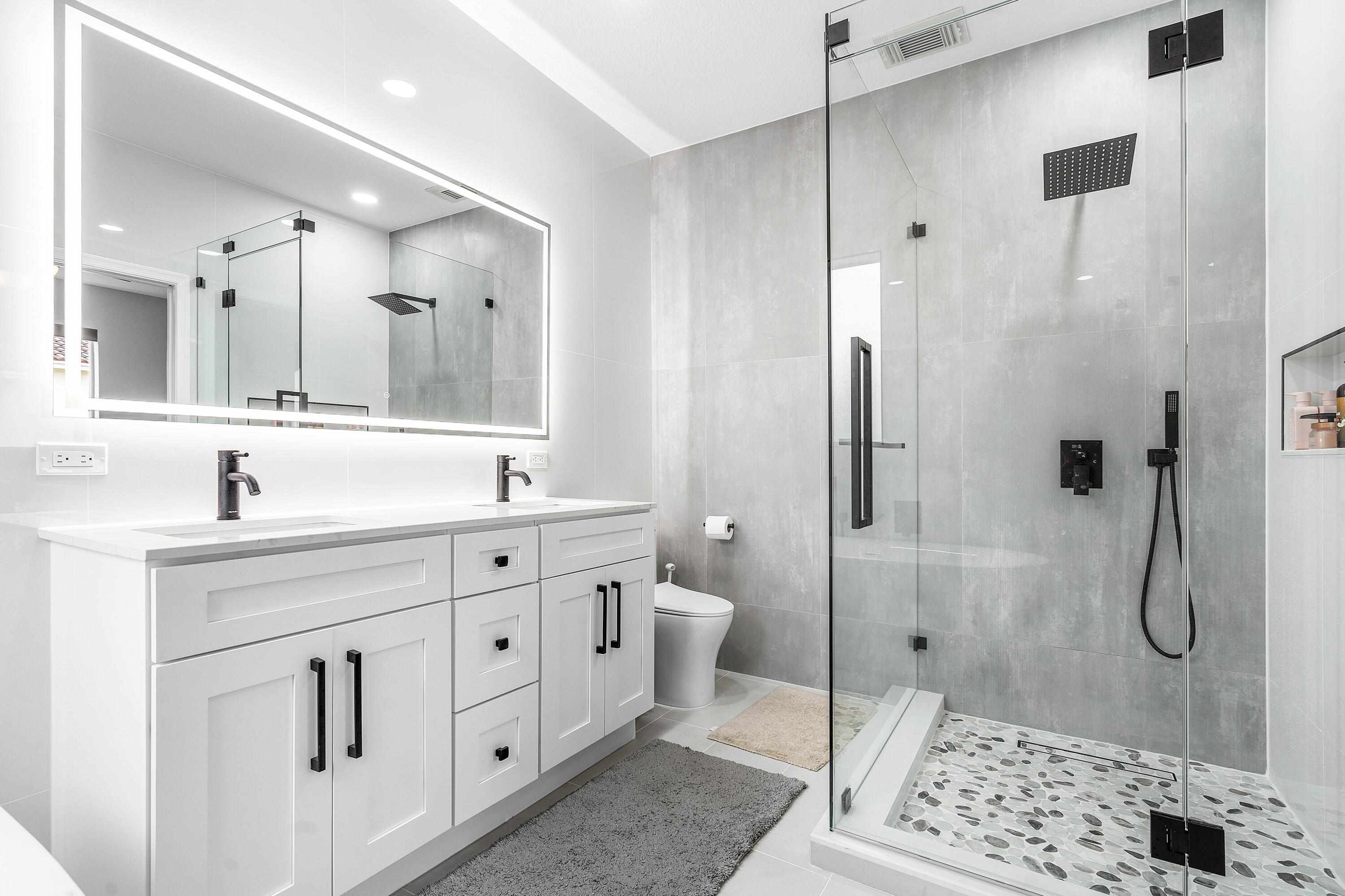 2897 S Greenleaf Circle