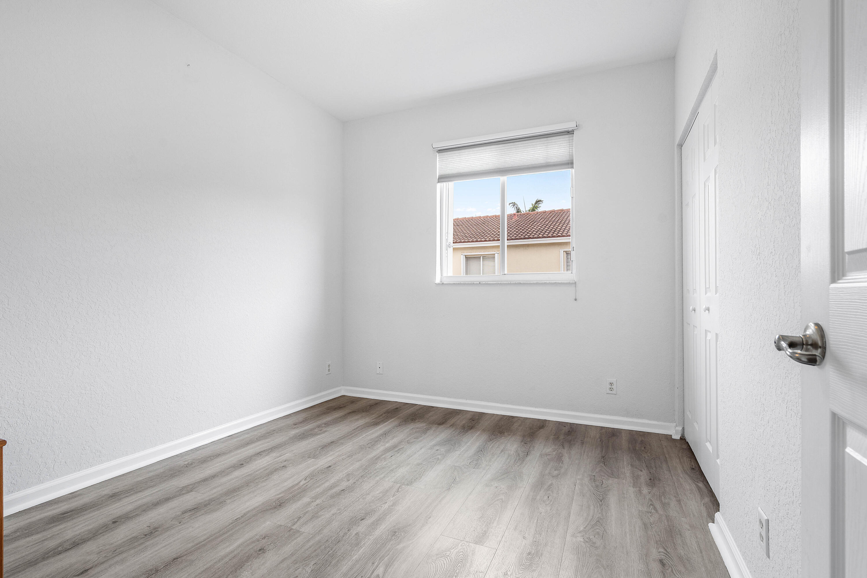 2897 S Greenleaf Circle