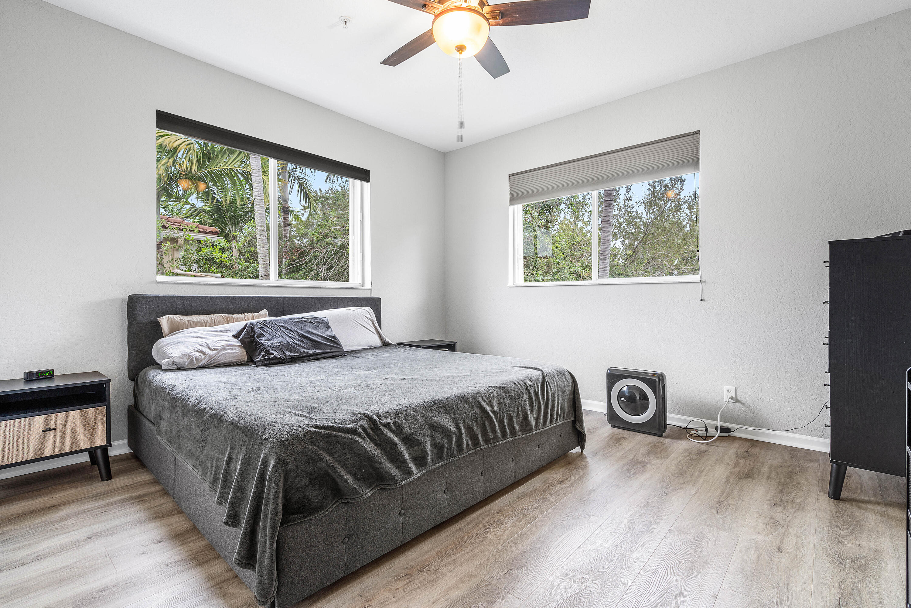 2897 S Greenleaf Circle