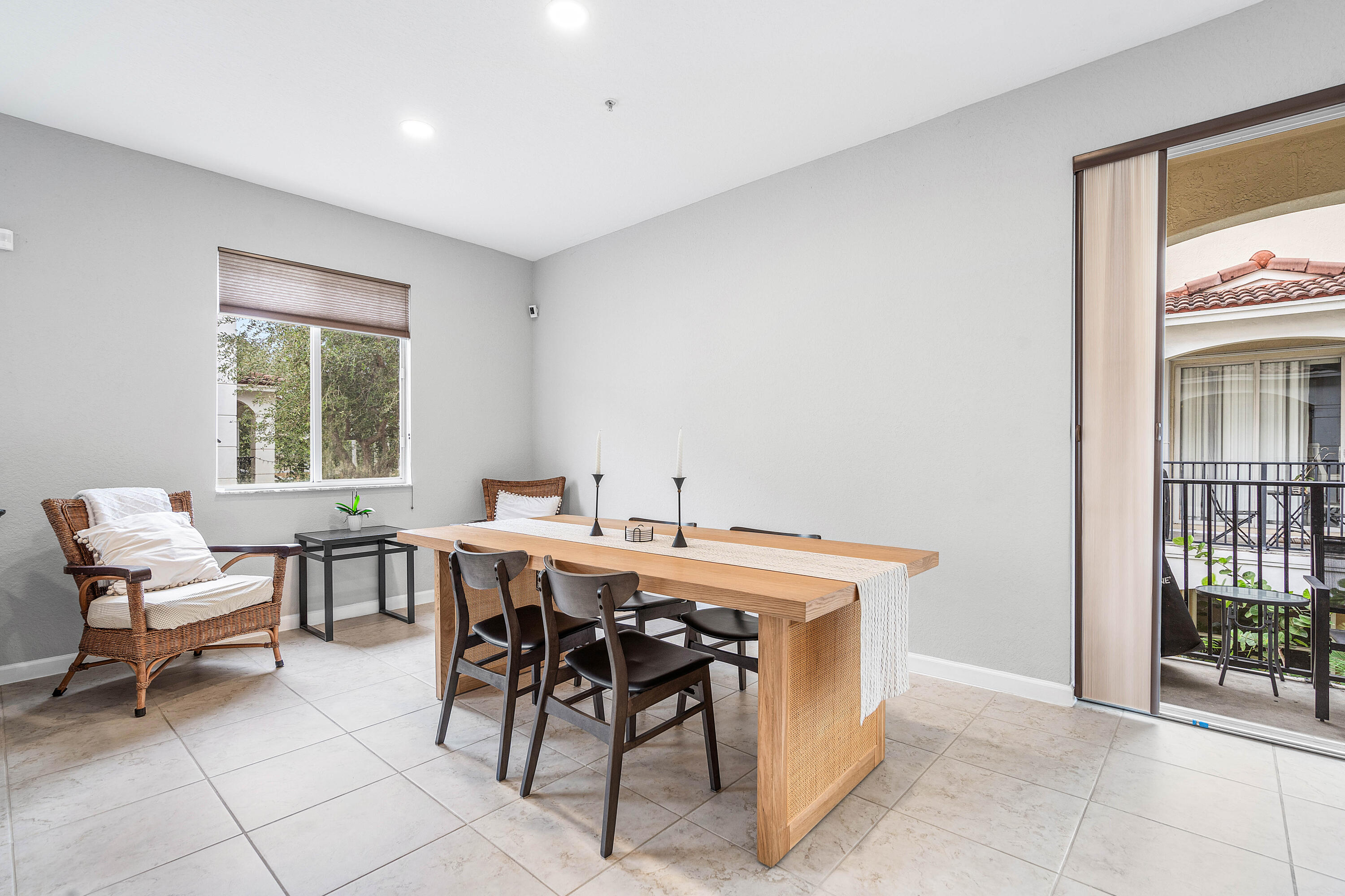 2897 S Greenleaf Circle