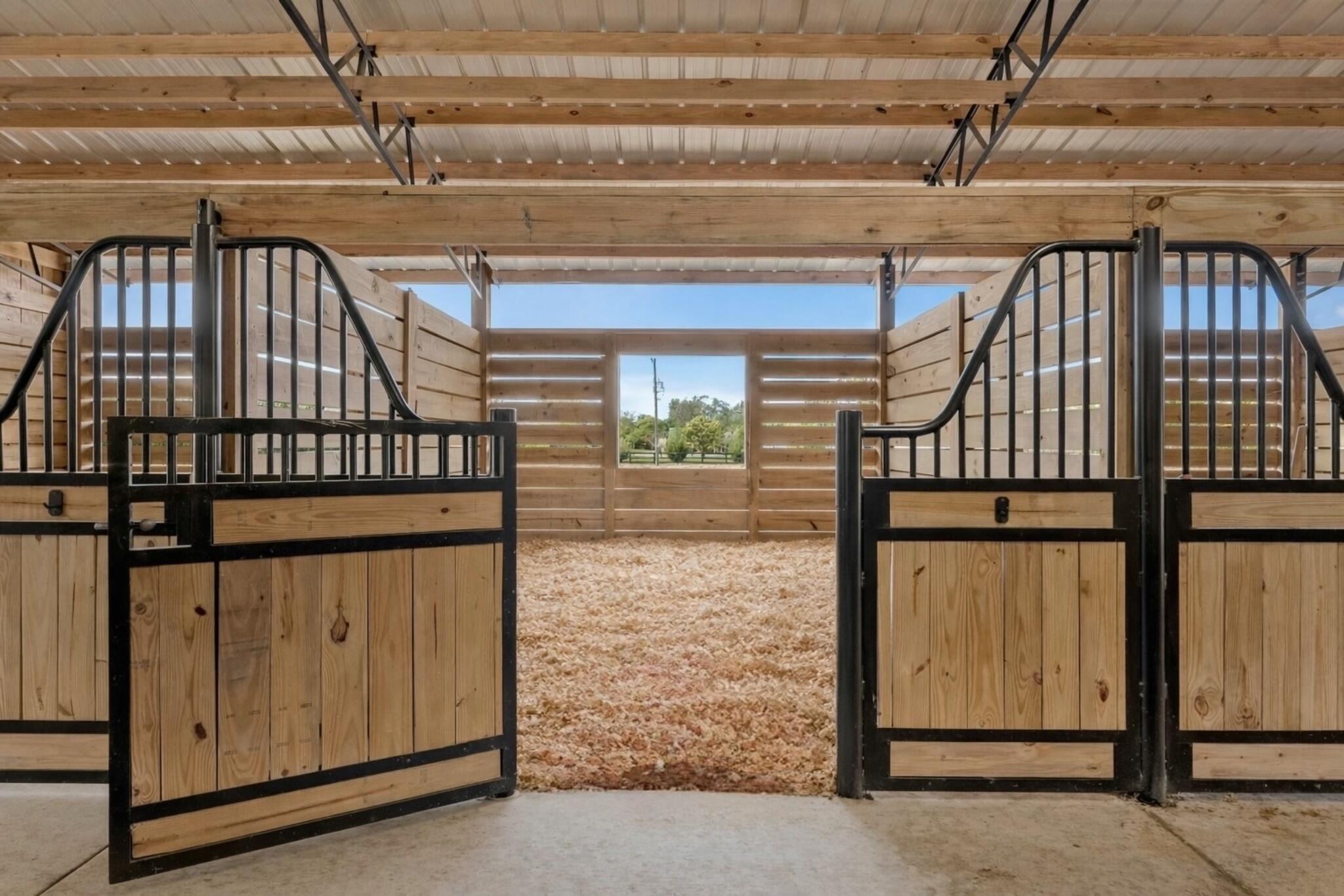 19921 Skyhawk Lane, The Acreage