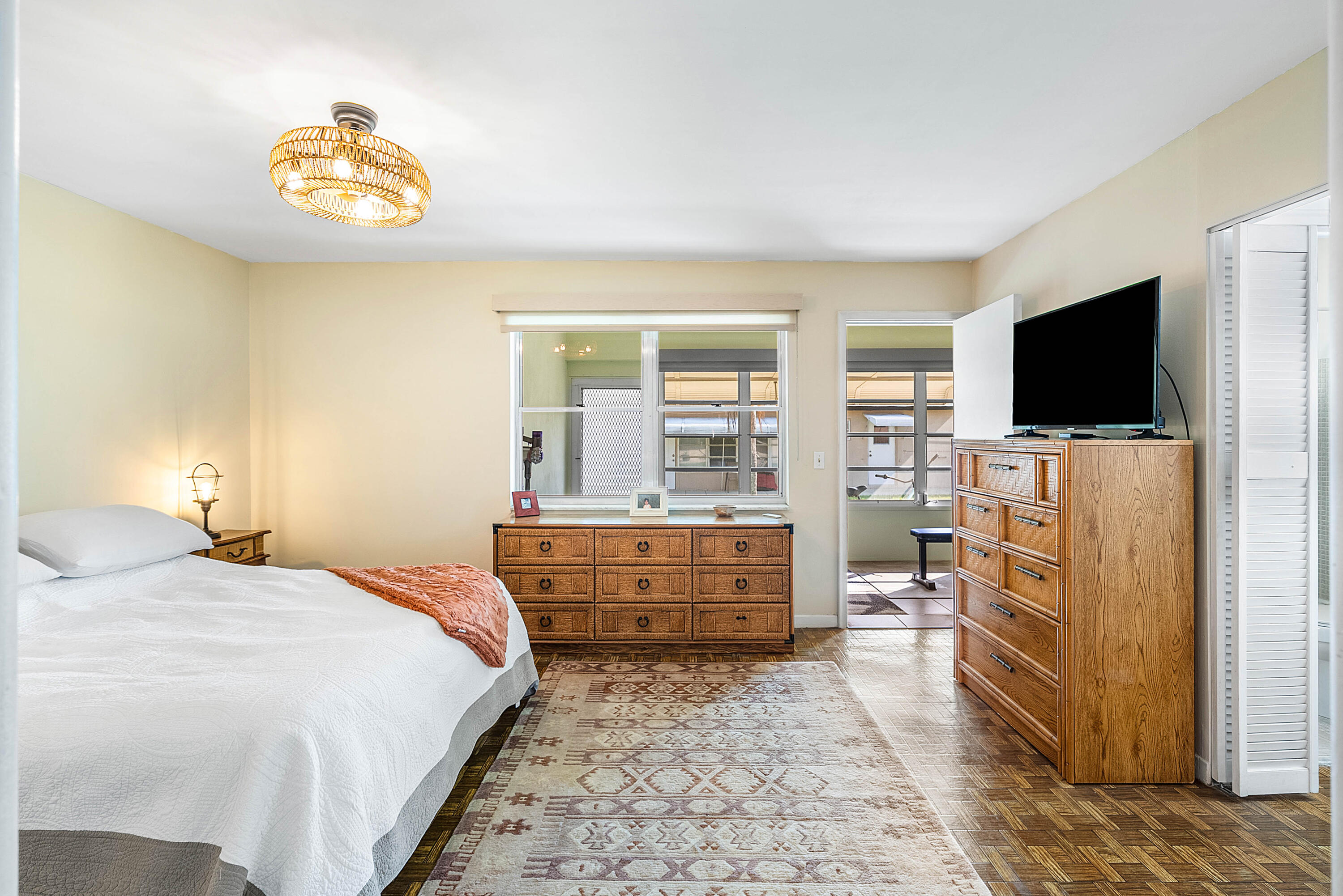 1010 Circle Terrace E C