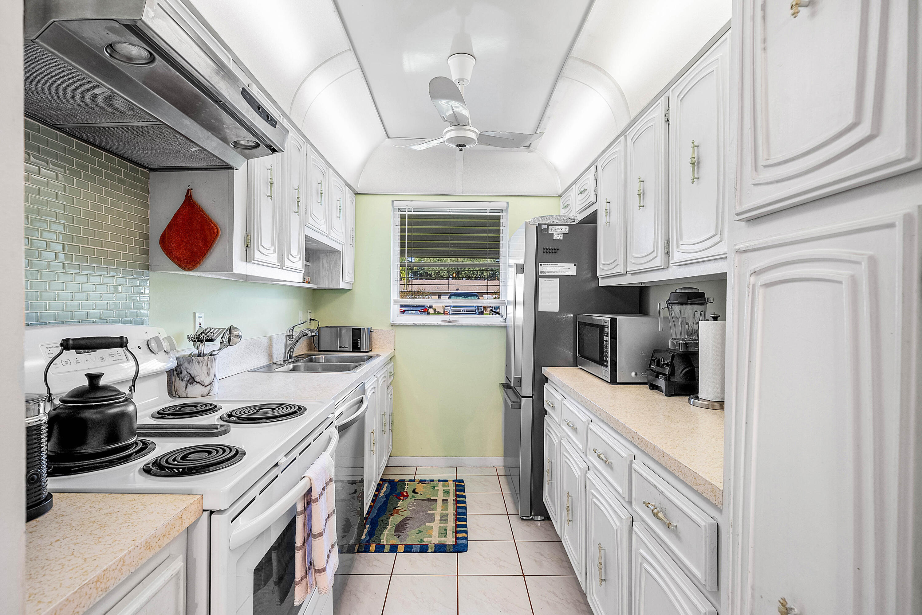 1010 Circle Terrace E C