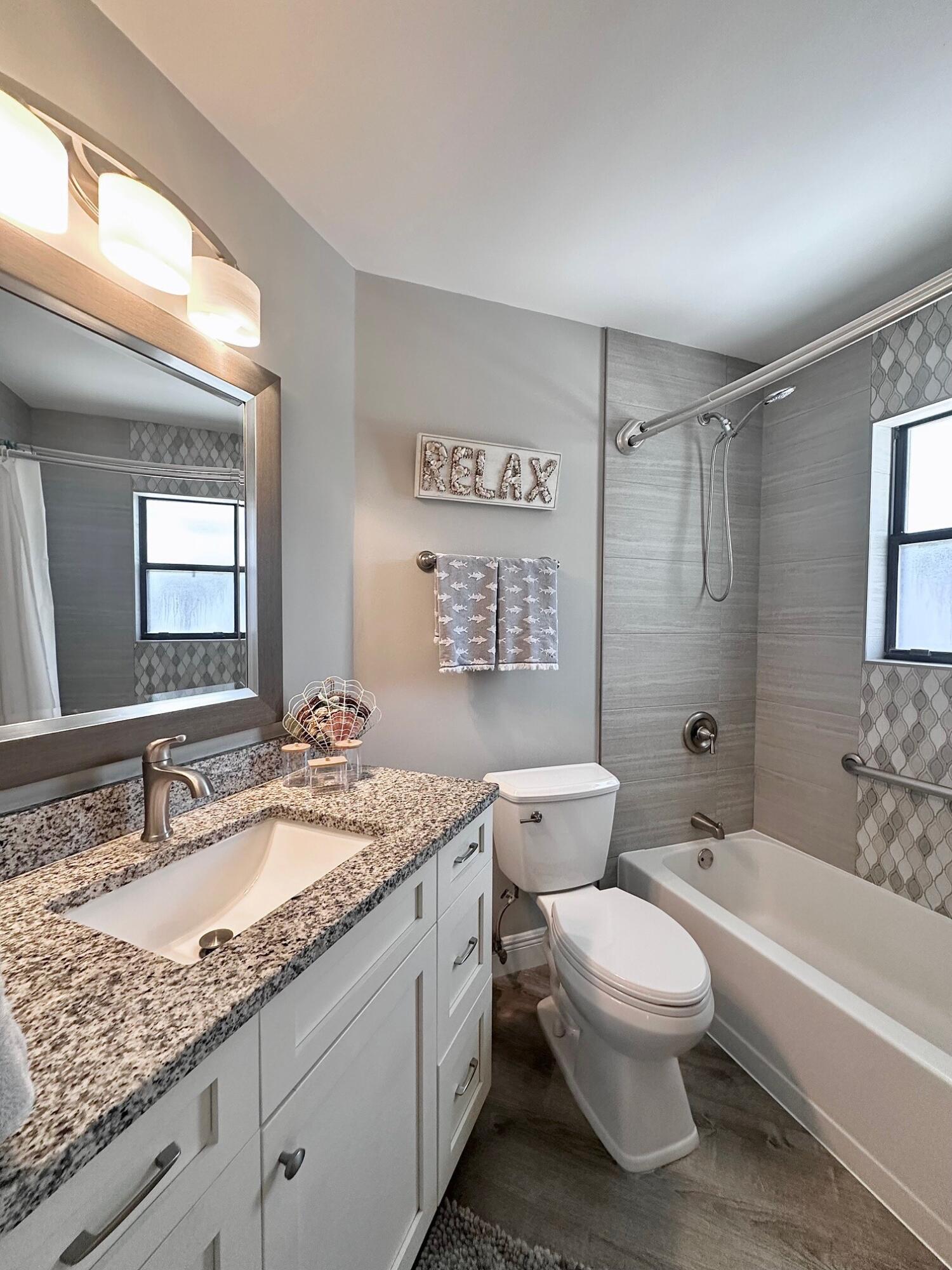 1127 E Seminole Avenue 29a