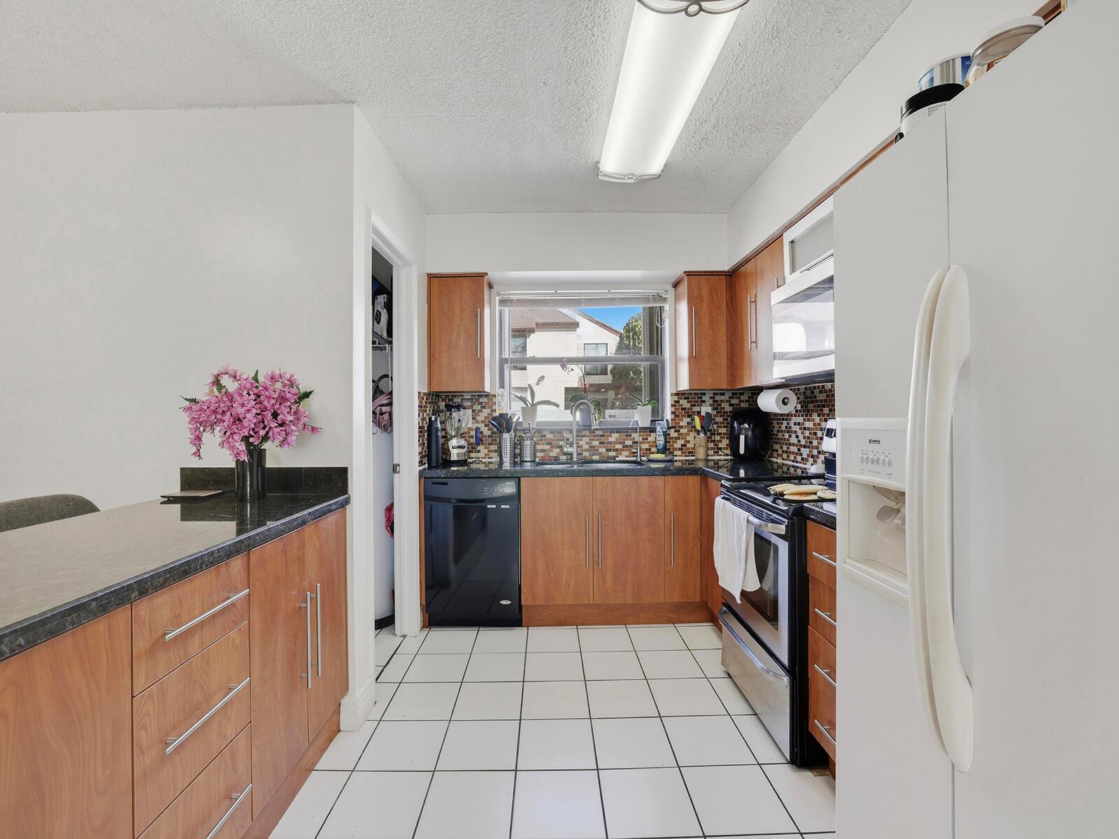 9702 NW 5th Lane # 9702