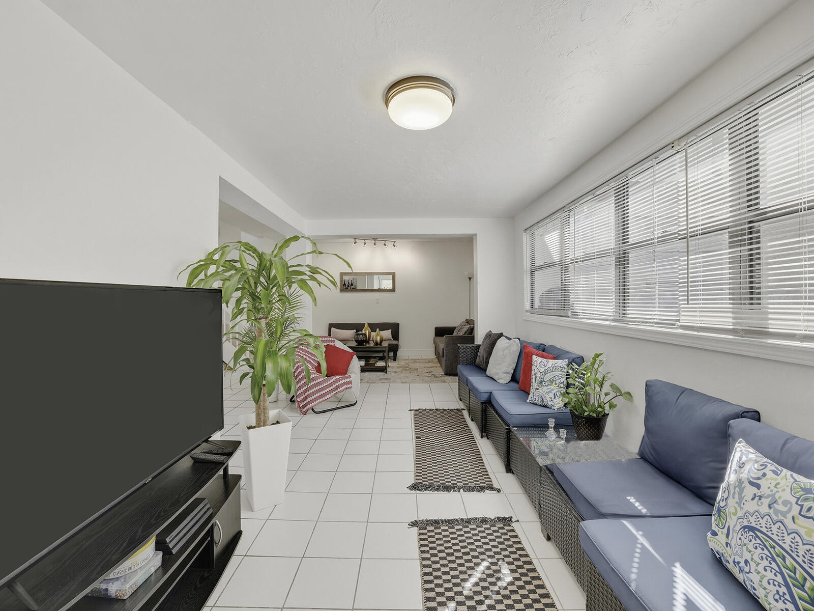 9702 NW 5th Lane 9702