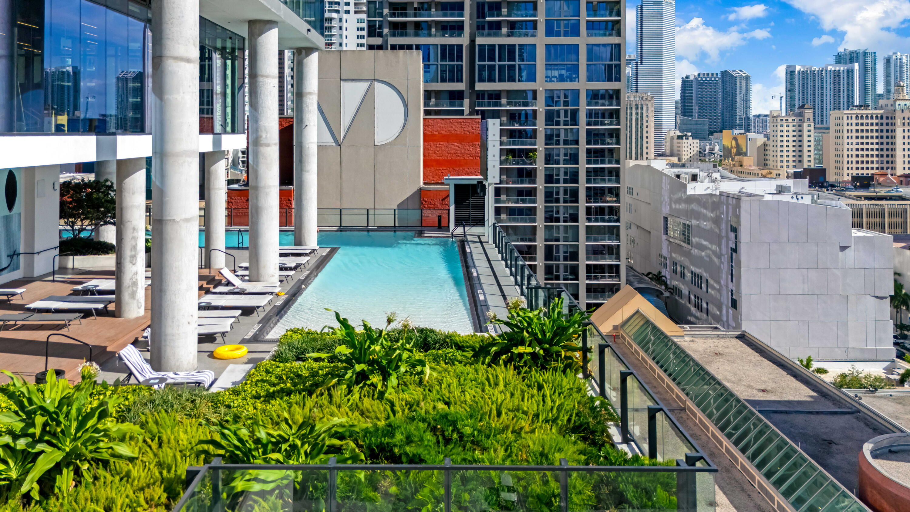 398 NE 5th Street 4618