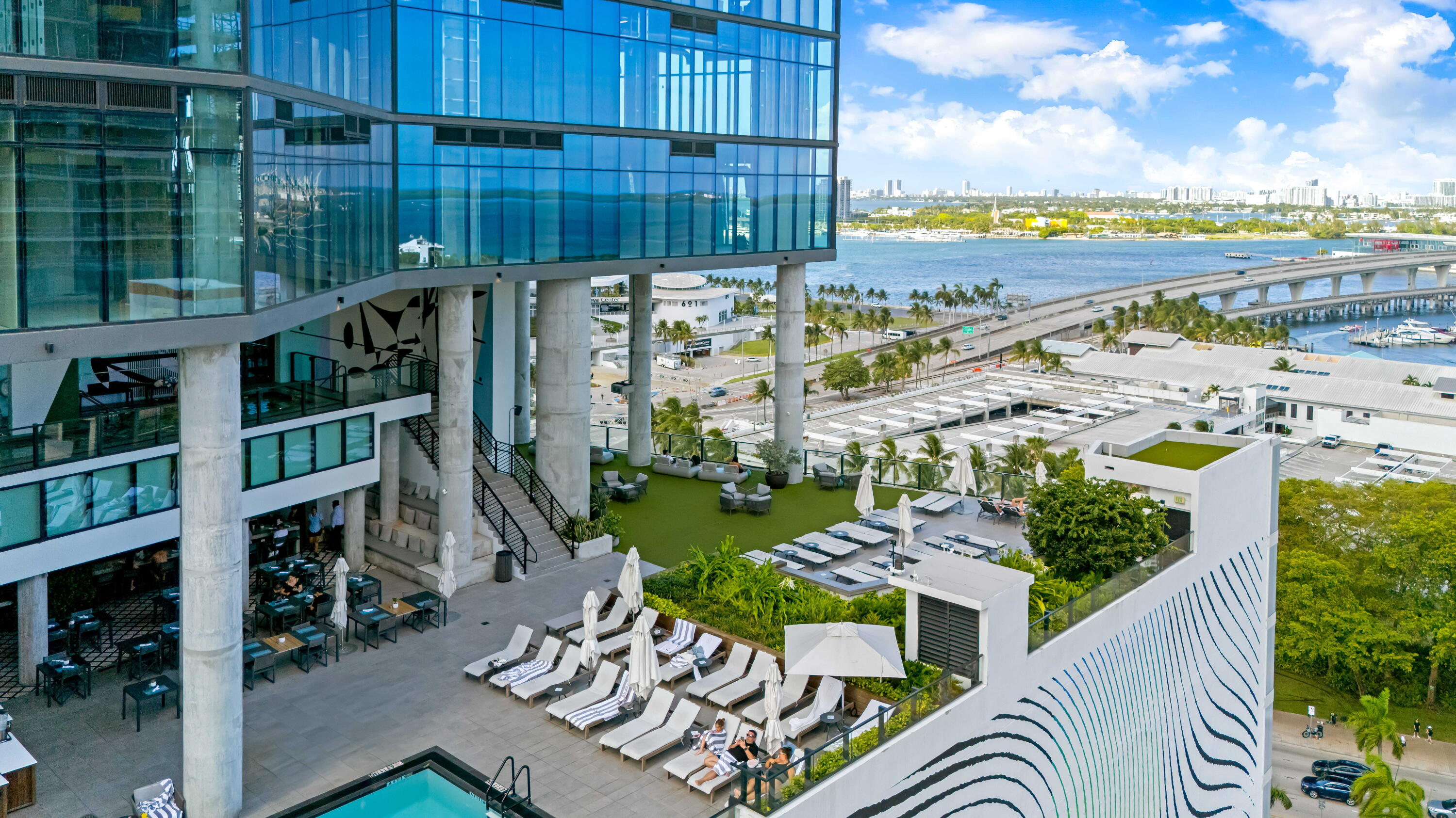 398 NE 5th Street 4618