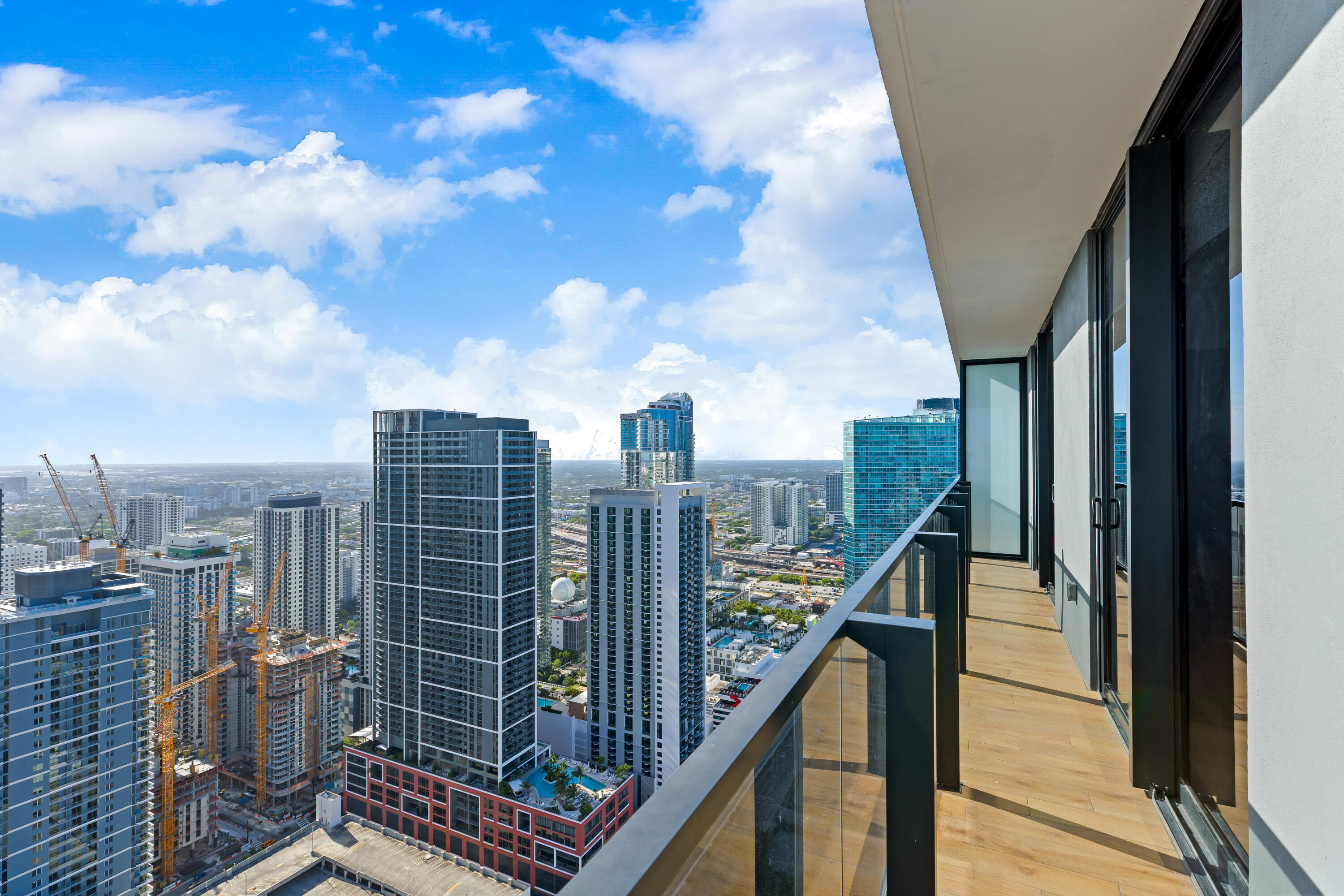 398 NE 5th Street 4618