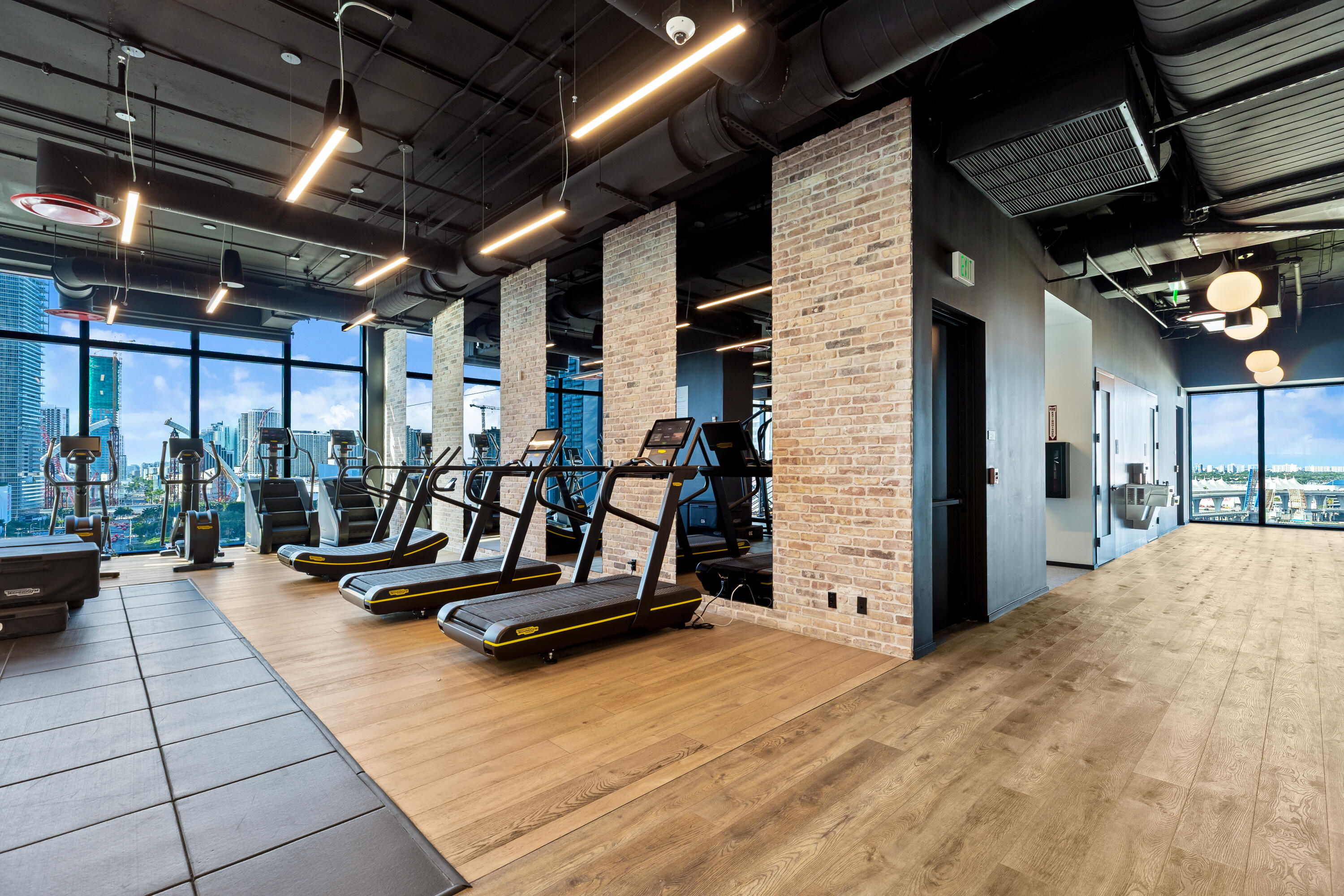 398 NE 5th Street 4618