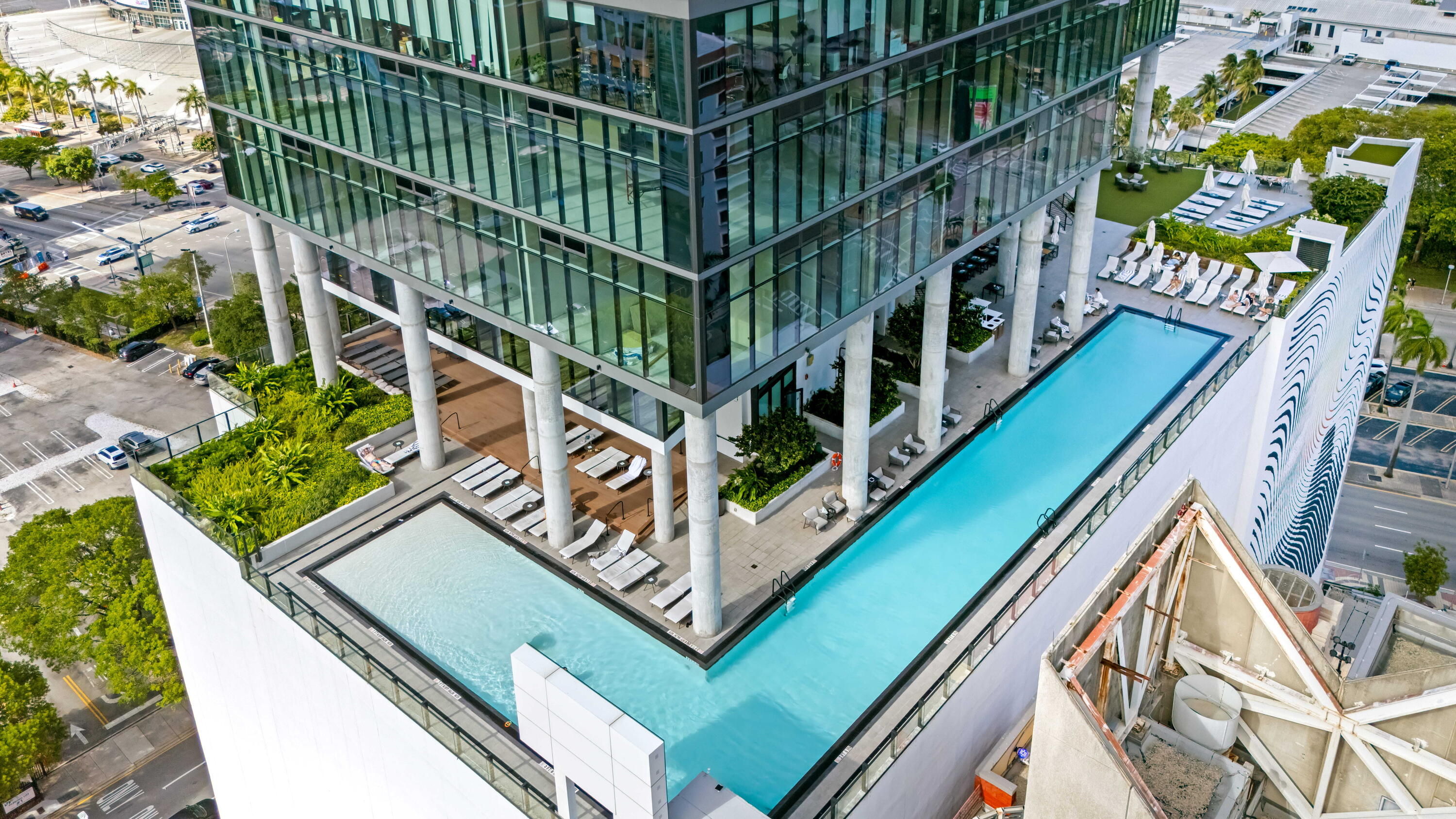 398 NE 5th Street 4618