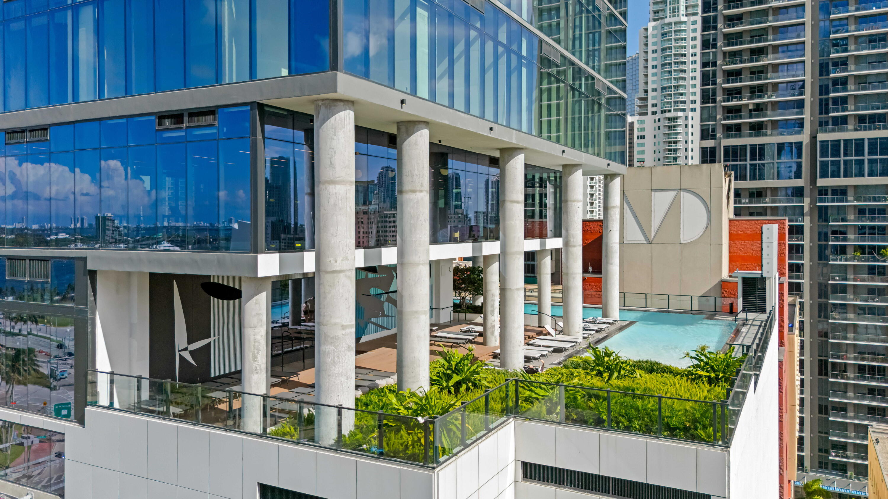 398 NE 5th Street 4618