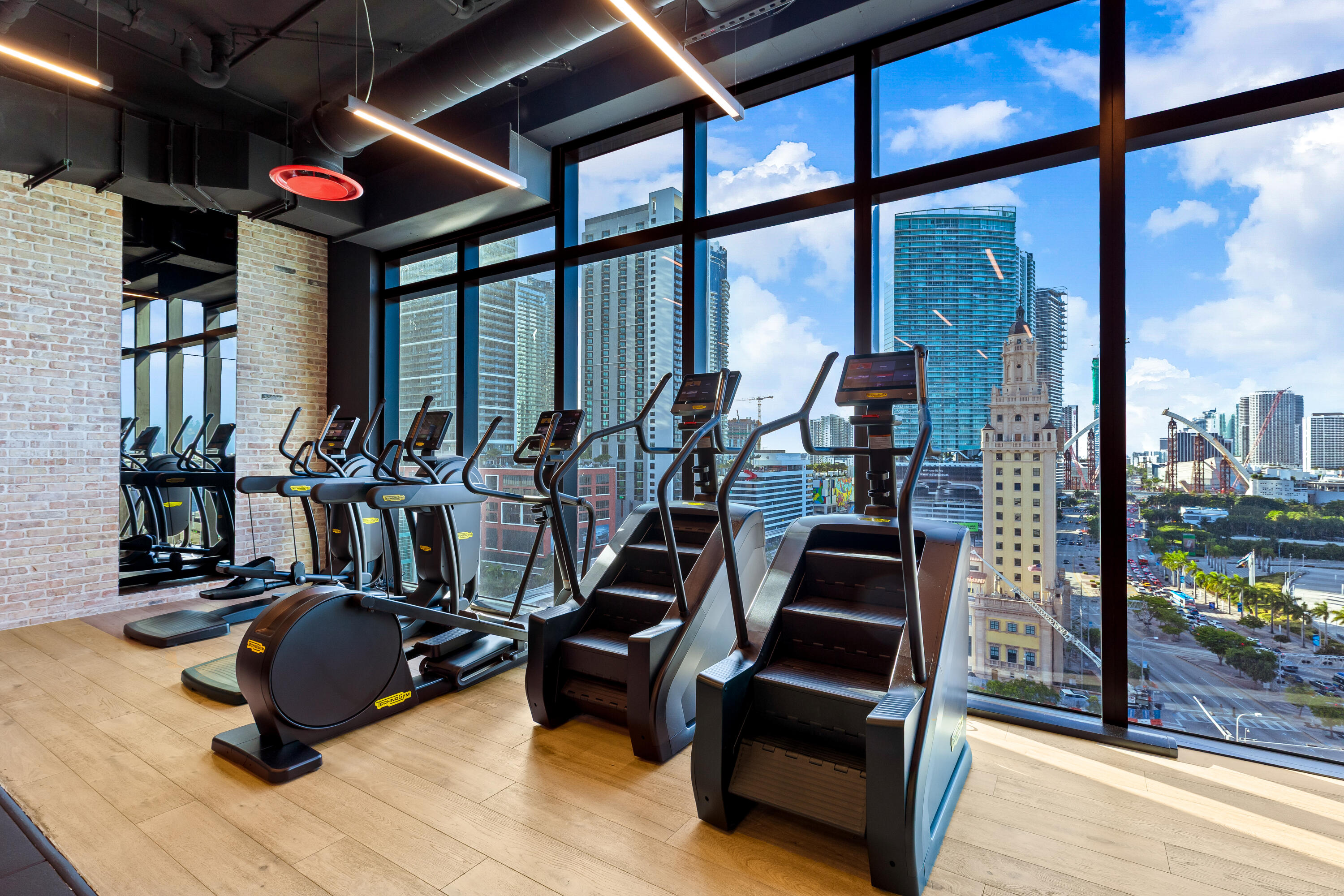 398 NE 5th Street 4618