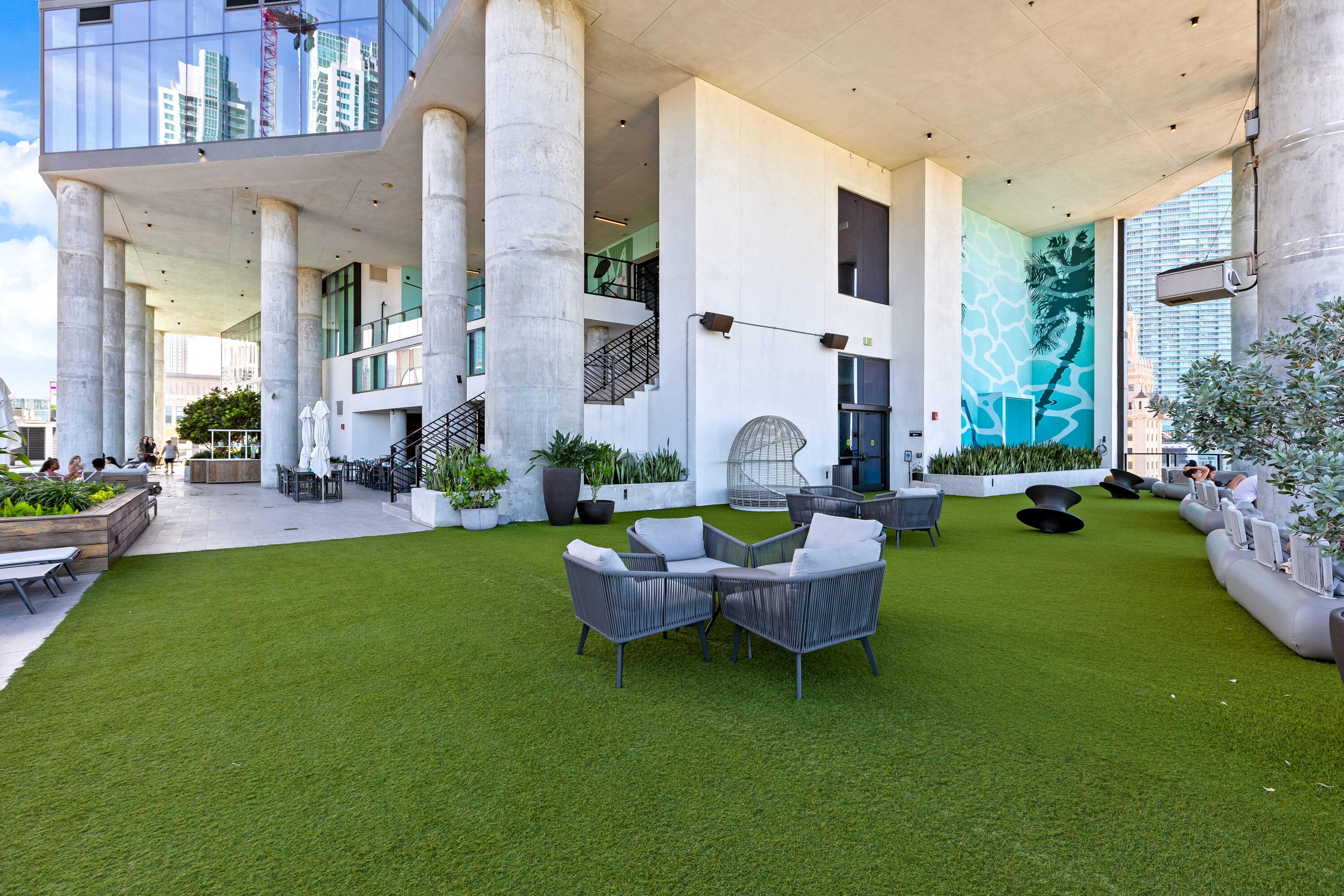 398 NE 5th Street 4618