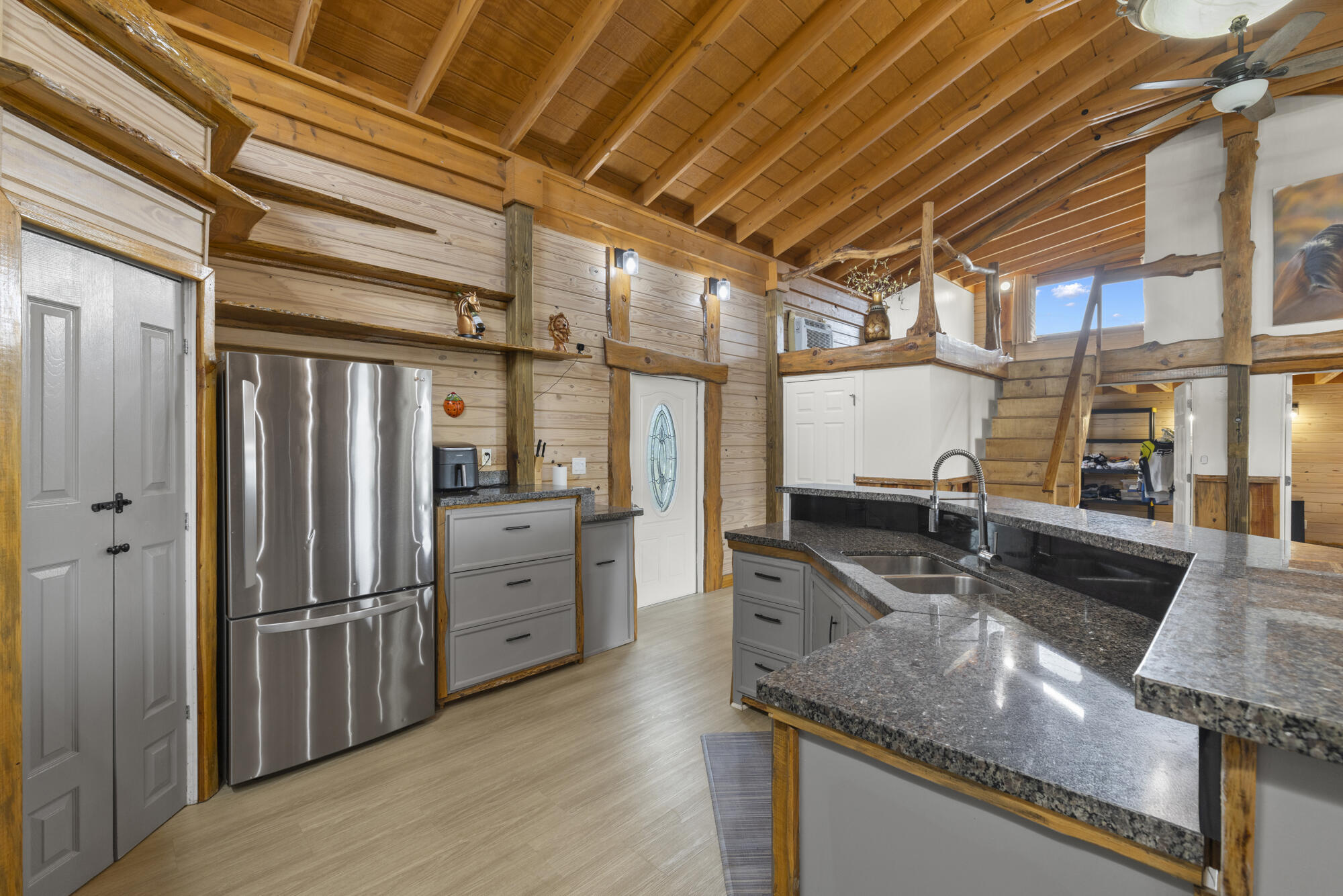 14845 Collecting Canal Road, Groves