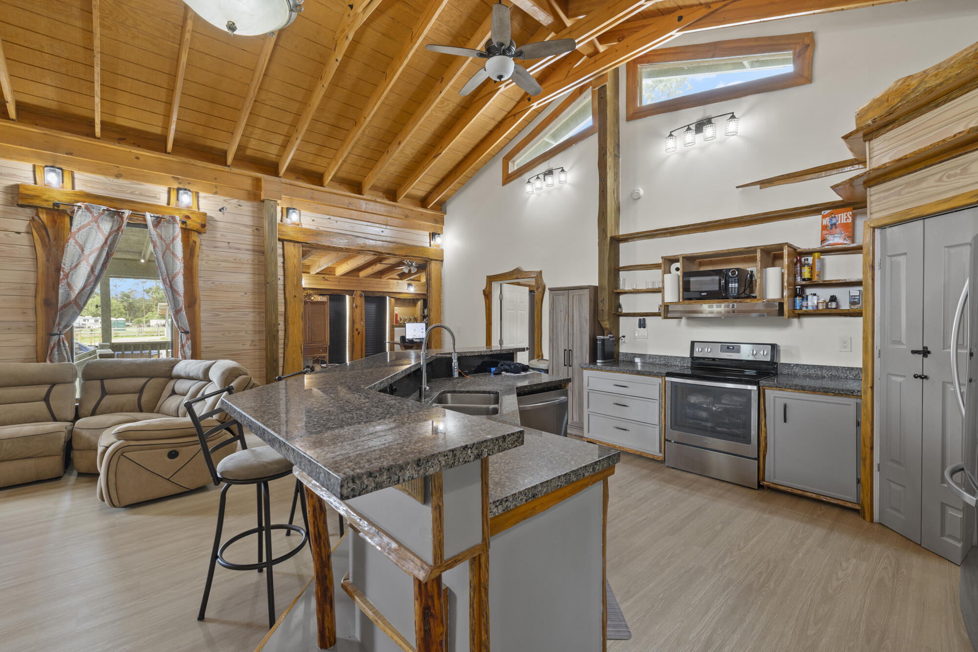 14845 Collecting Canal Road, Groves