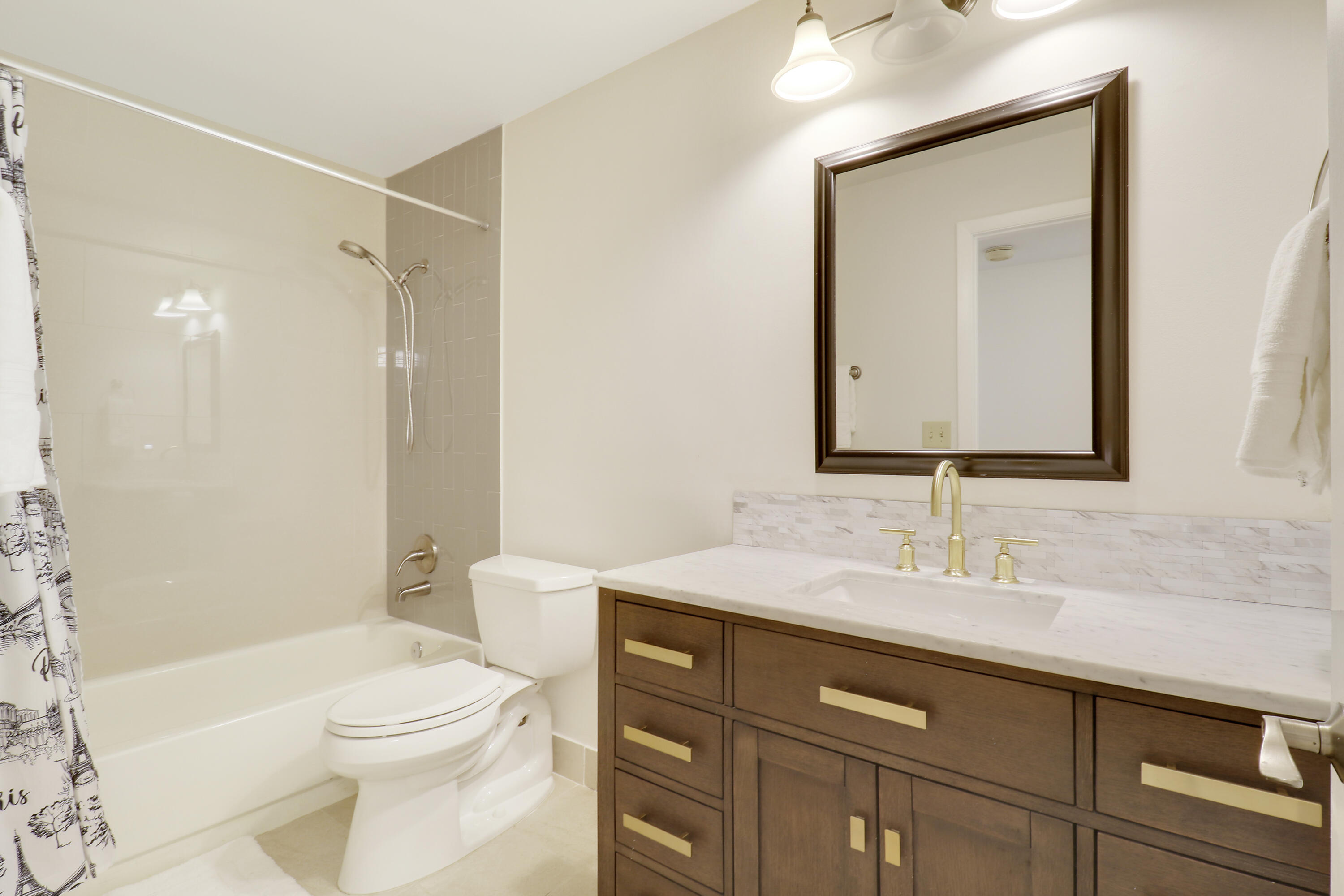 1107 Duncan Circle 102