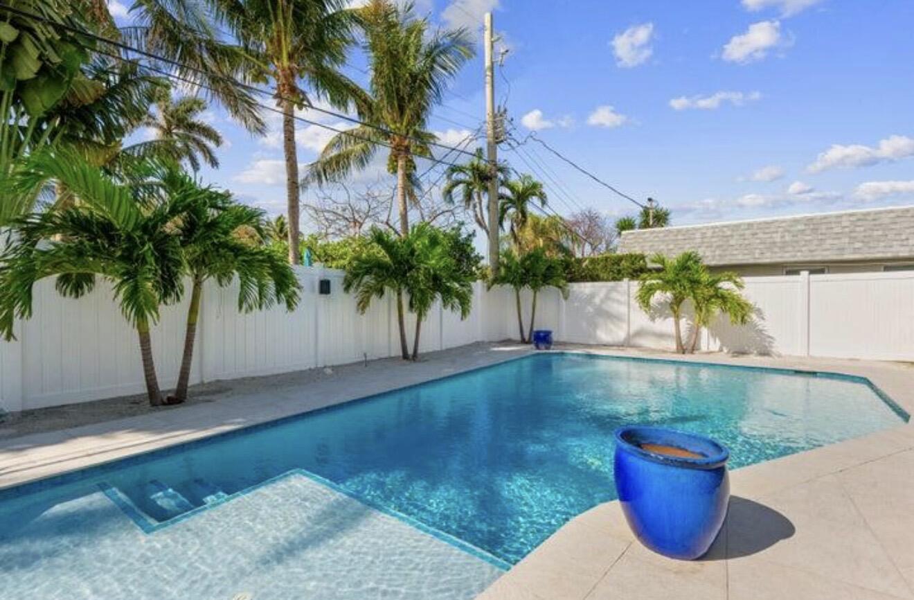 2846 NE 35th Court, Lighthouse Point