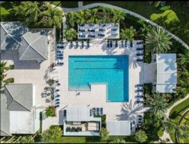 1306 Mainsail Circle