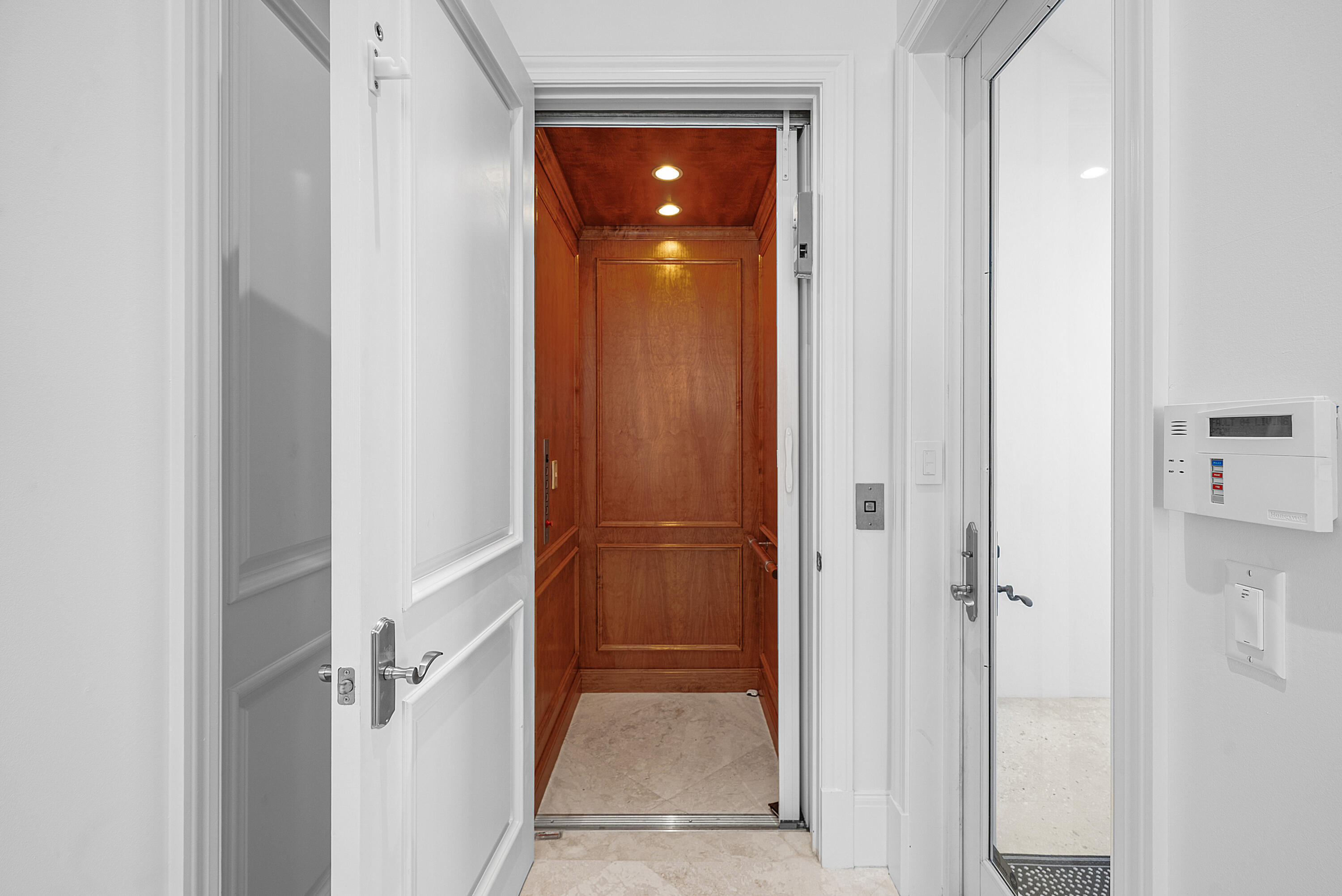 6102 N Ocean Boulevard