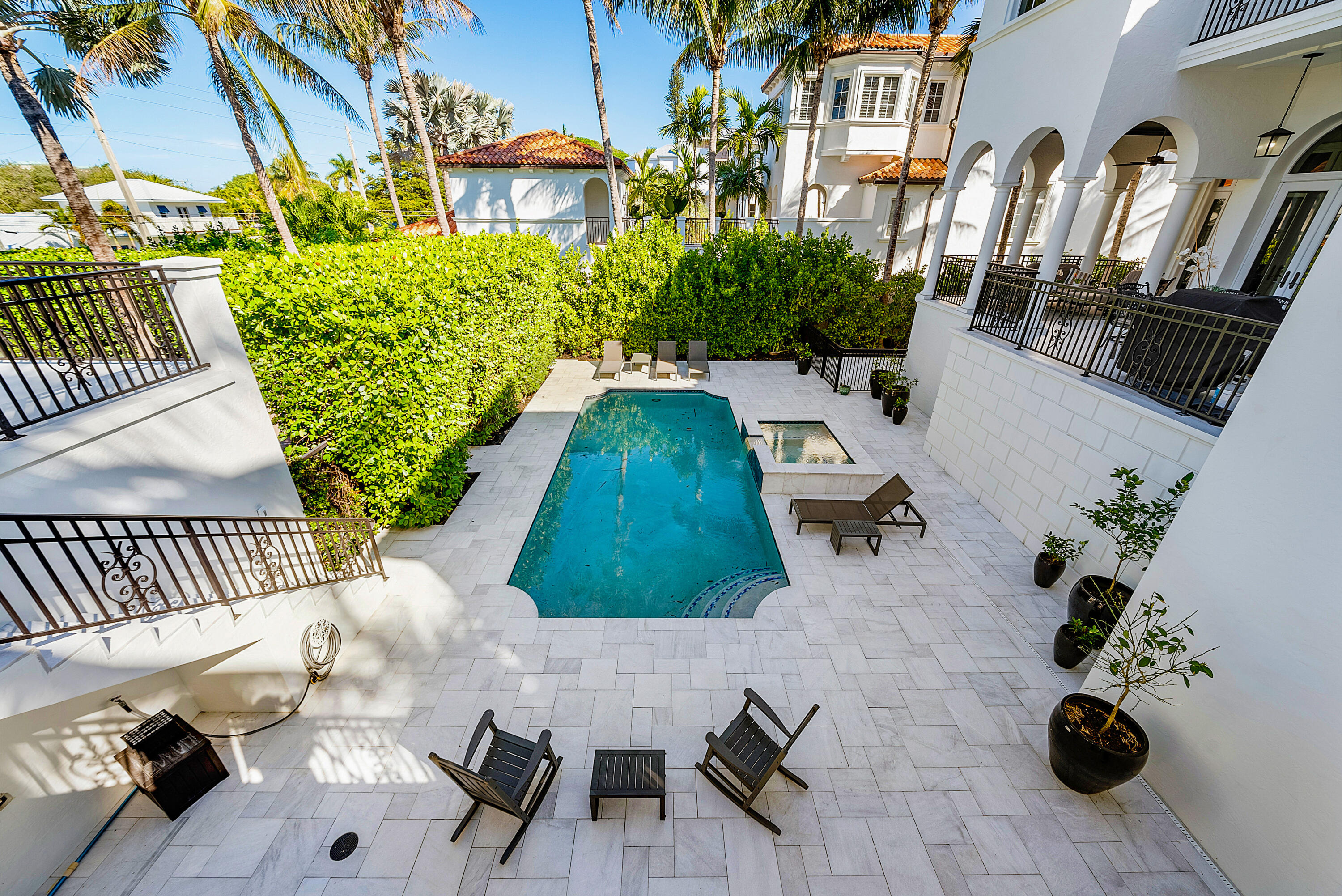 6102 N Ocean Boulevard