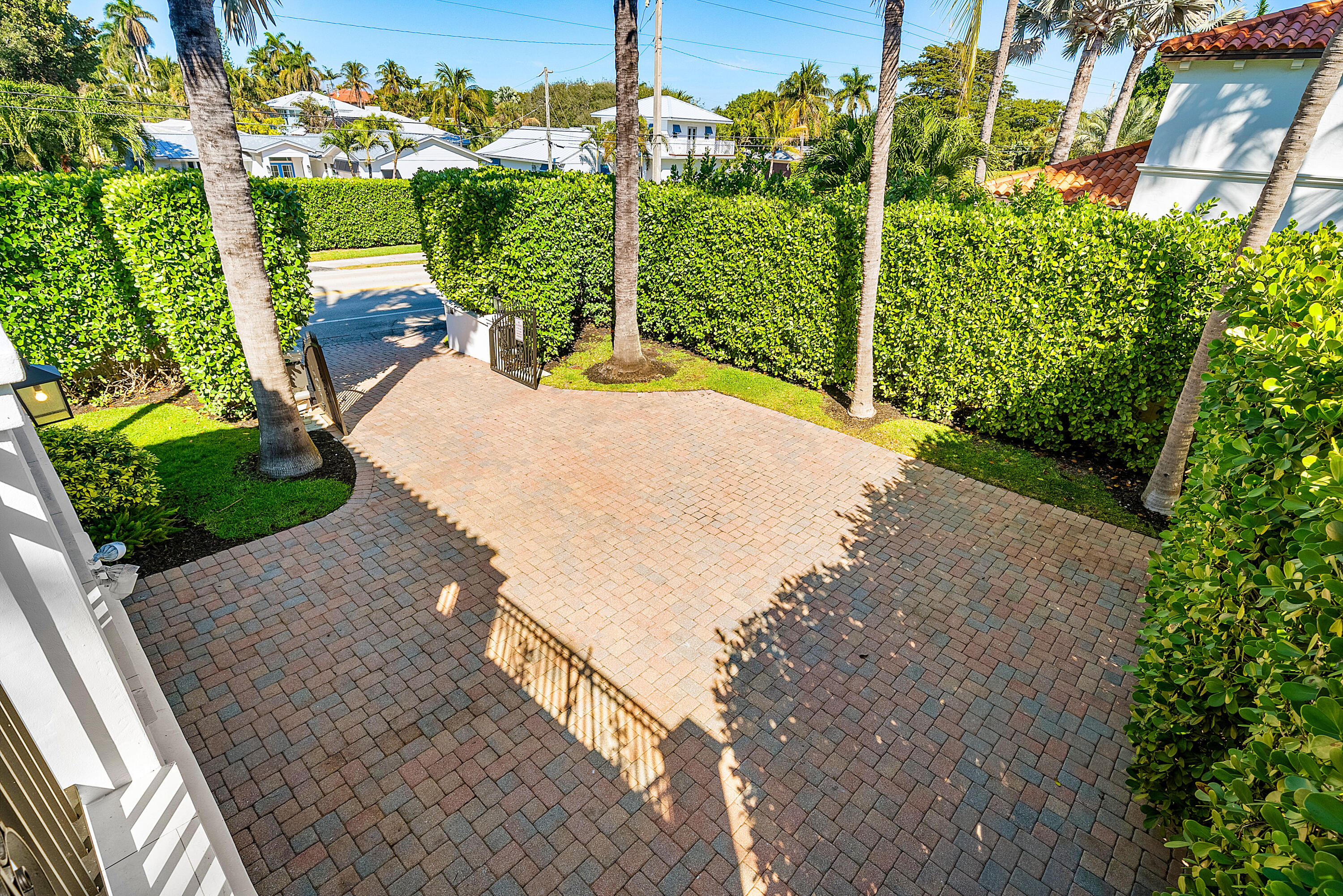 6102 N Ocean Boulevard