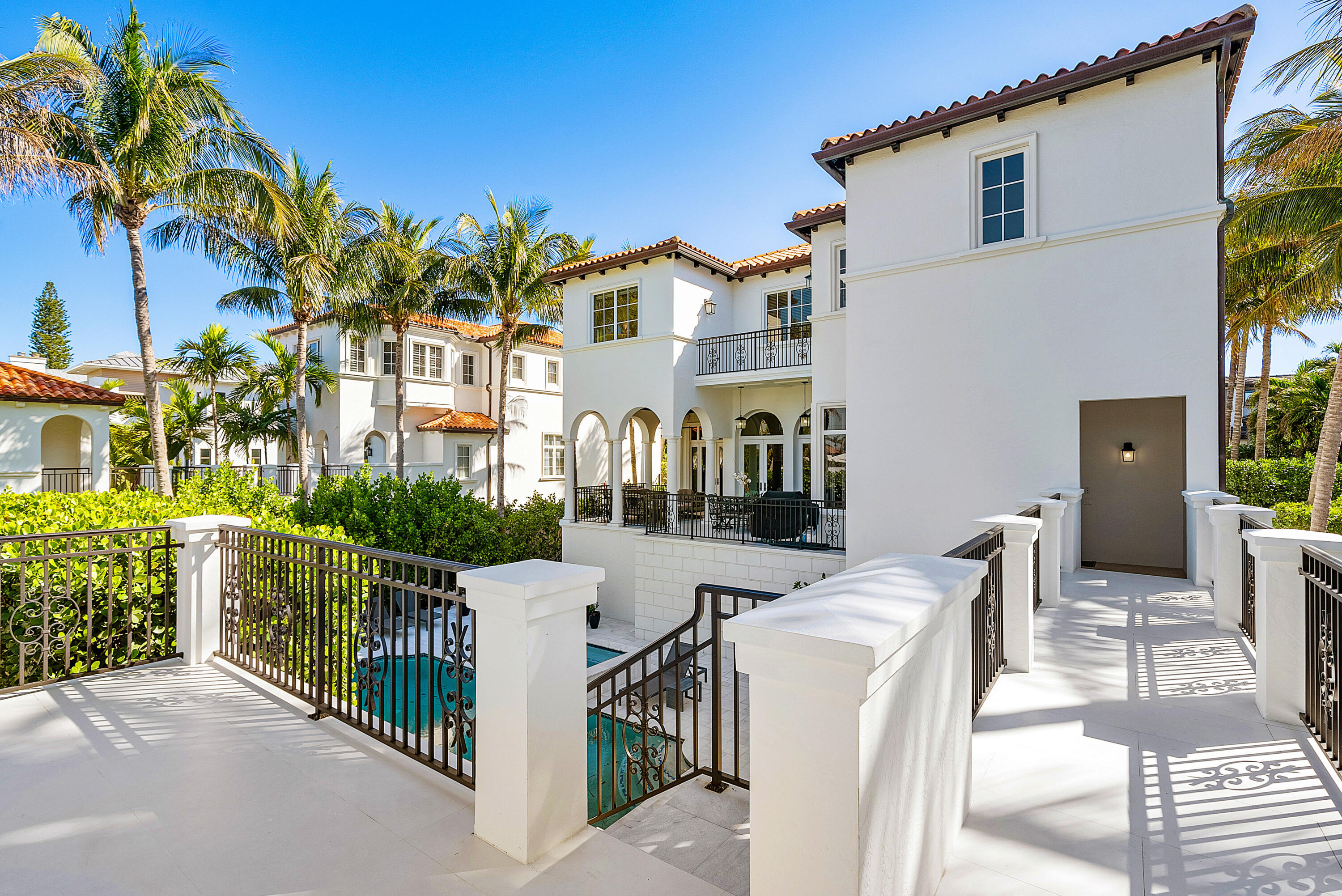 6102 N Ocean Boulevard