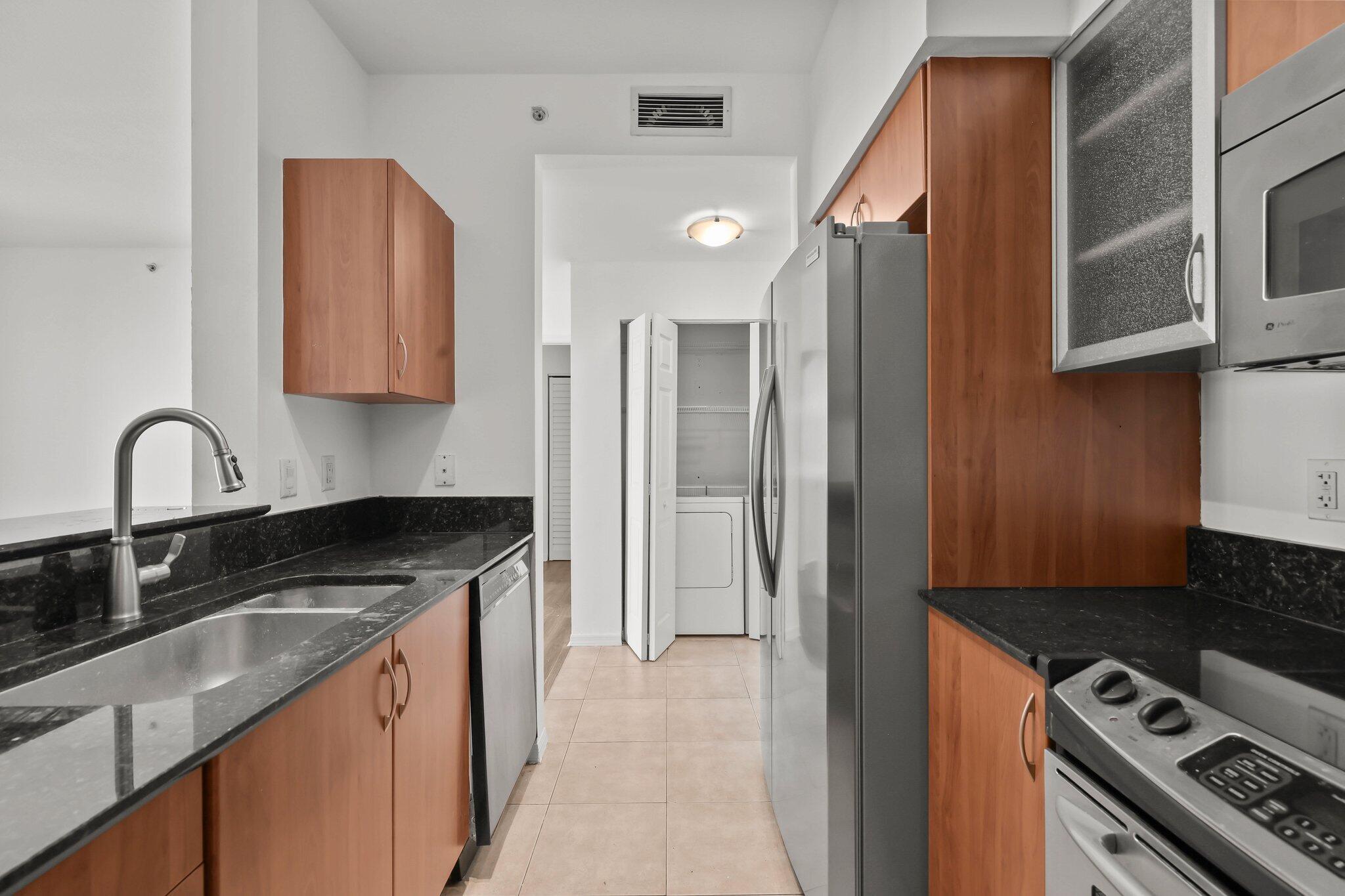 233 S Federal Highway 416