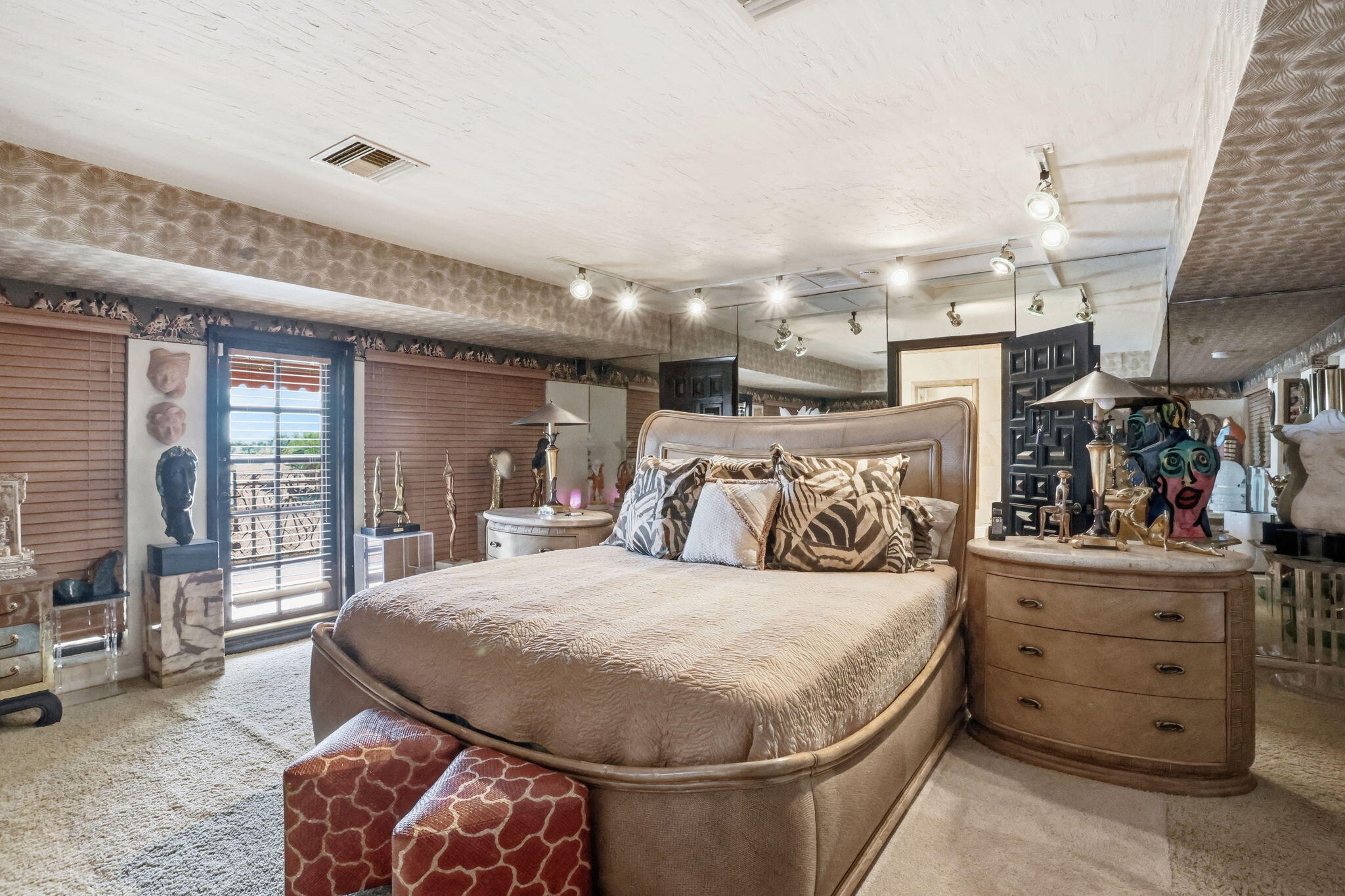 2850 NE 44th Street