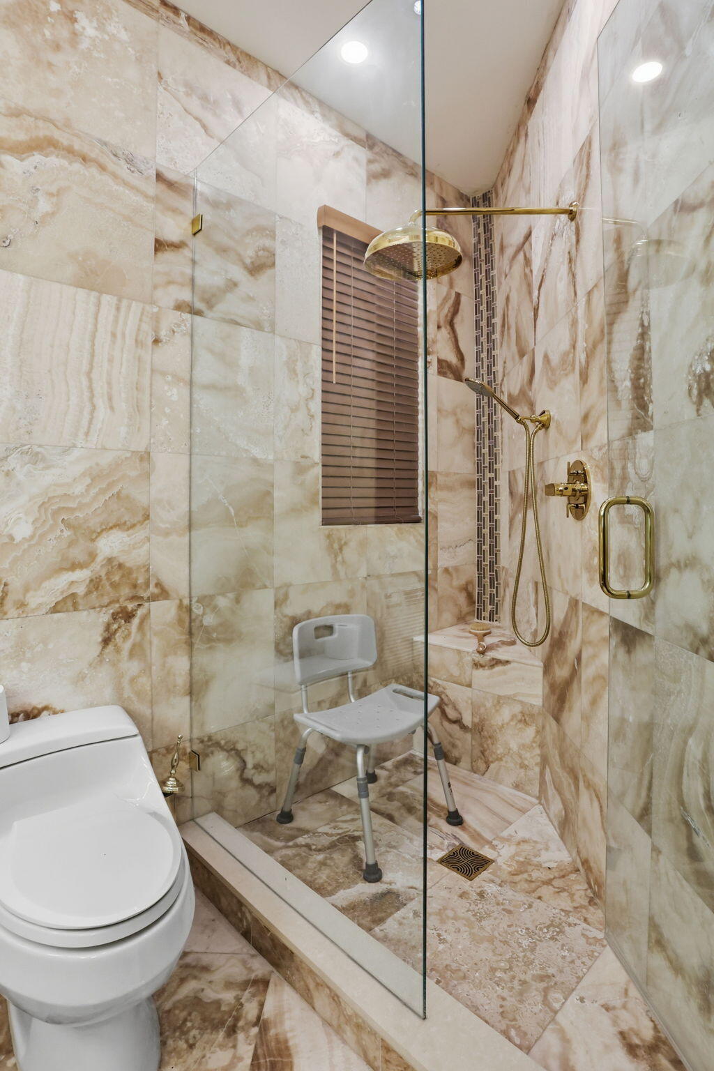 2850 NE 44th Street