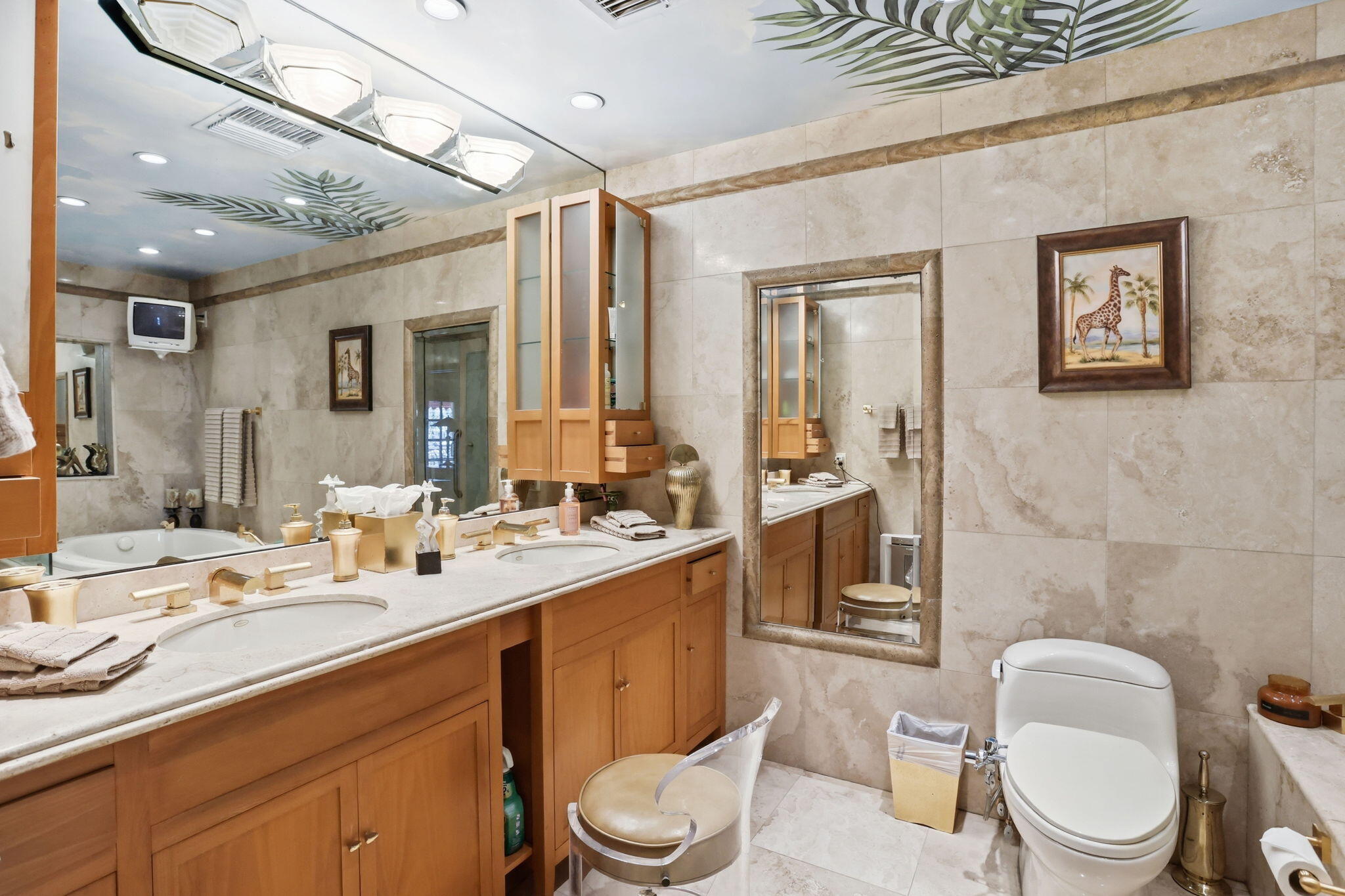 2850 NE 44th Street