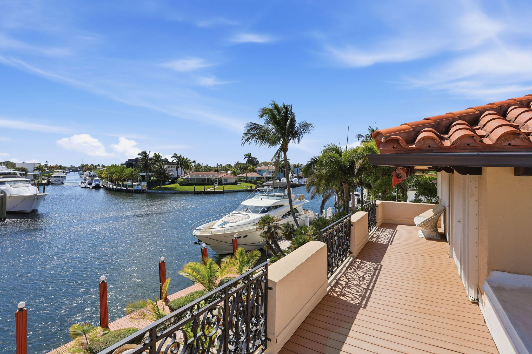2850 NE 44th Street