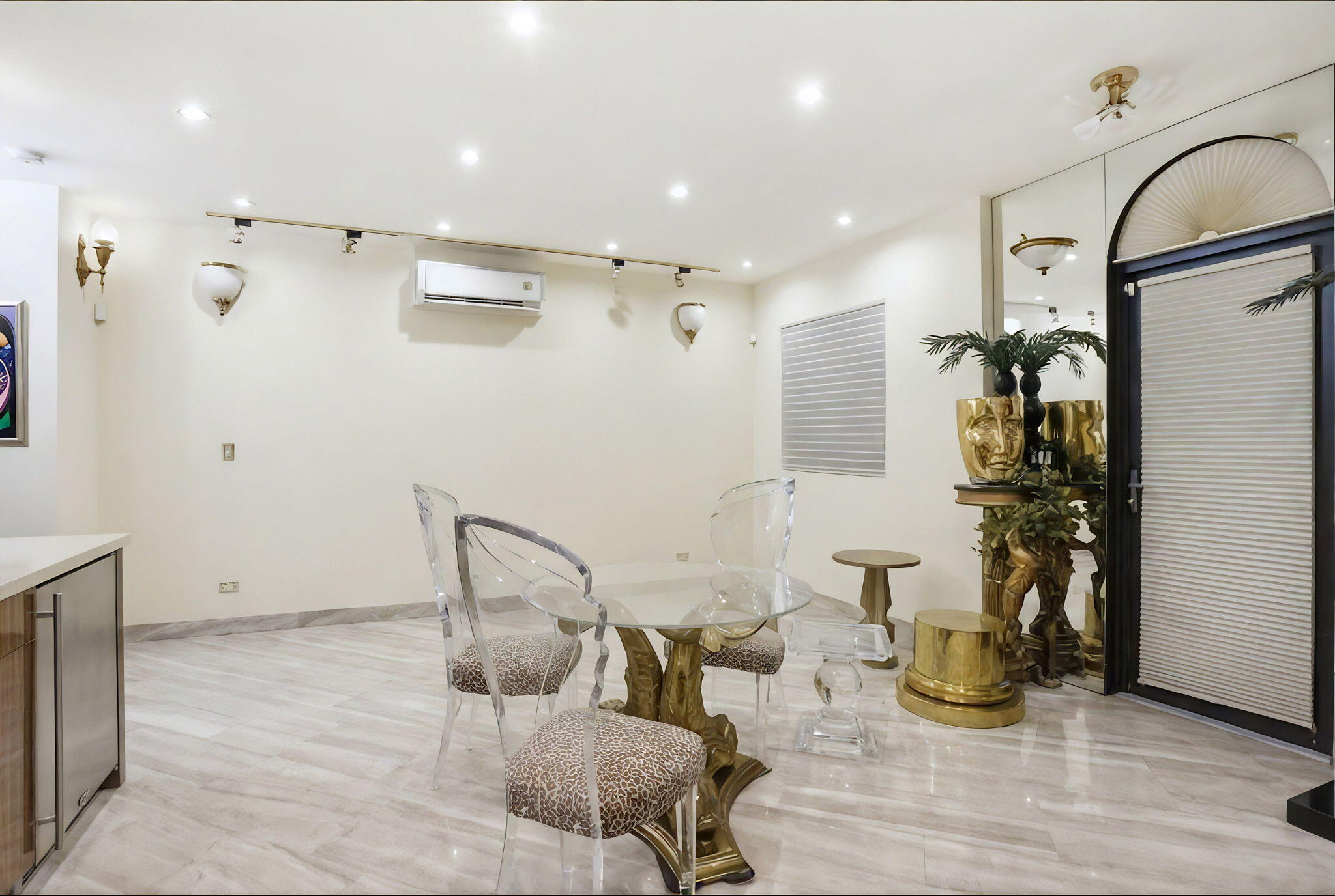 2850 NE 44th Street