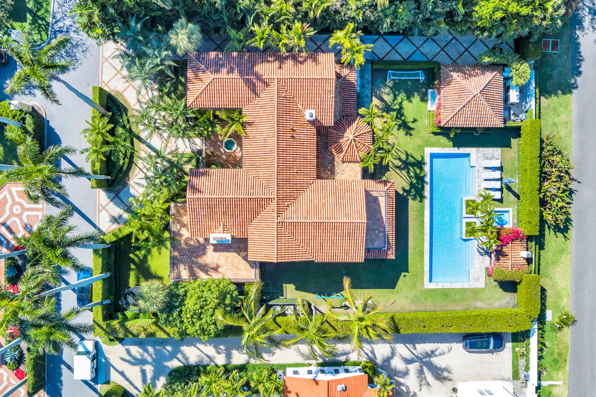 237 El Bravo Way