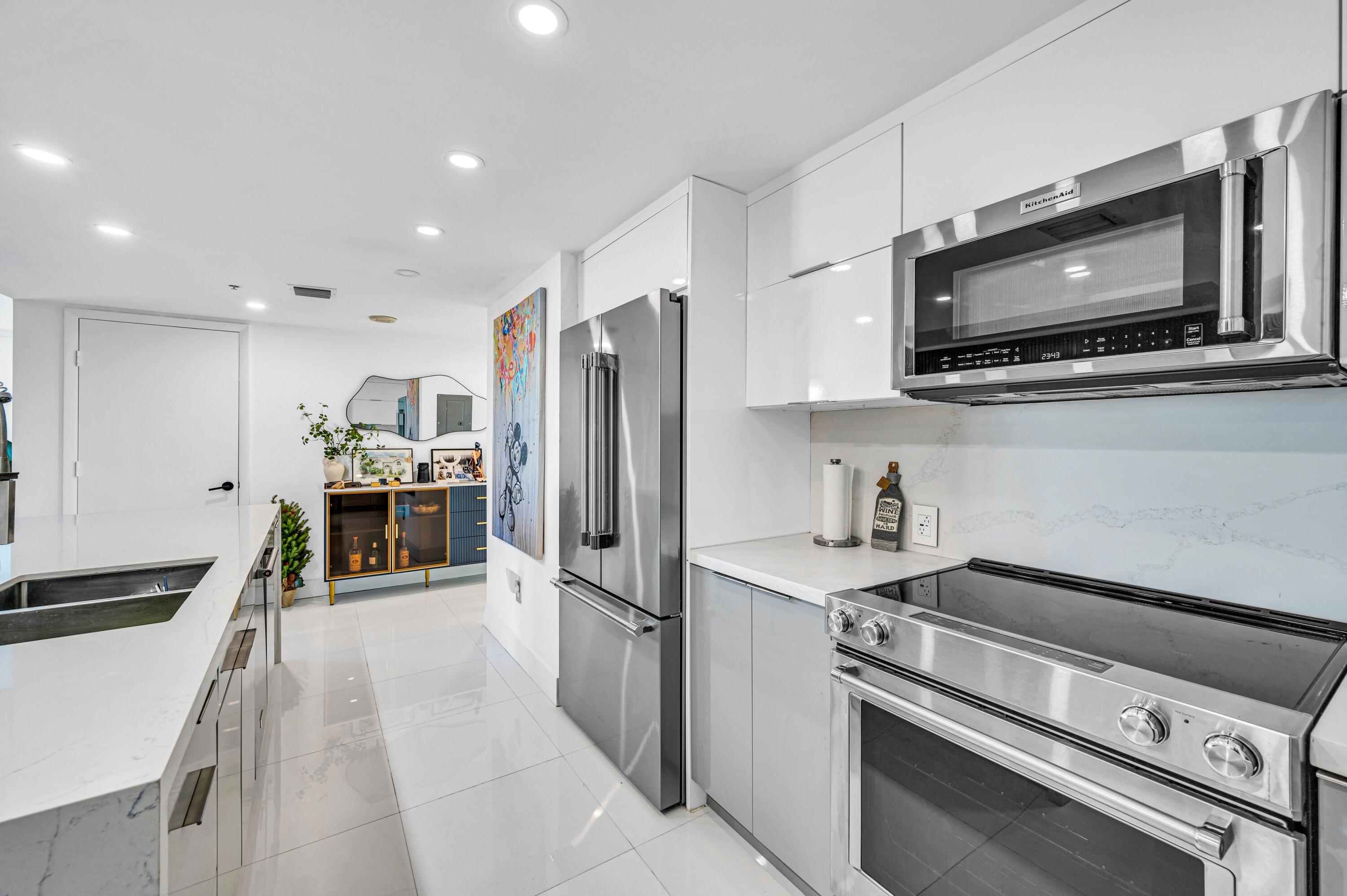 665 NE 25th Street 1001