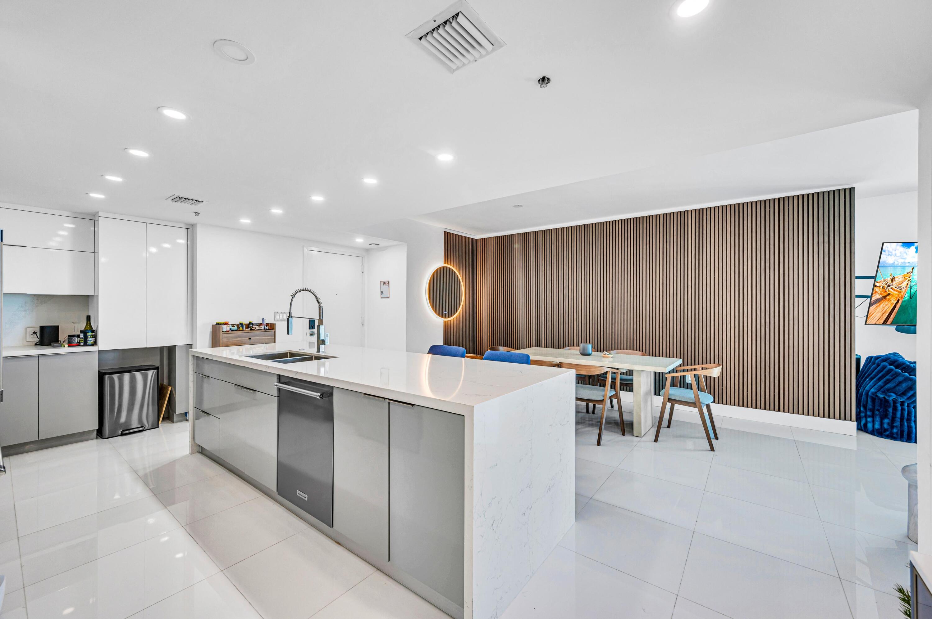 665 NE 25th Street 1001