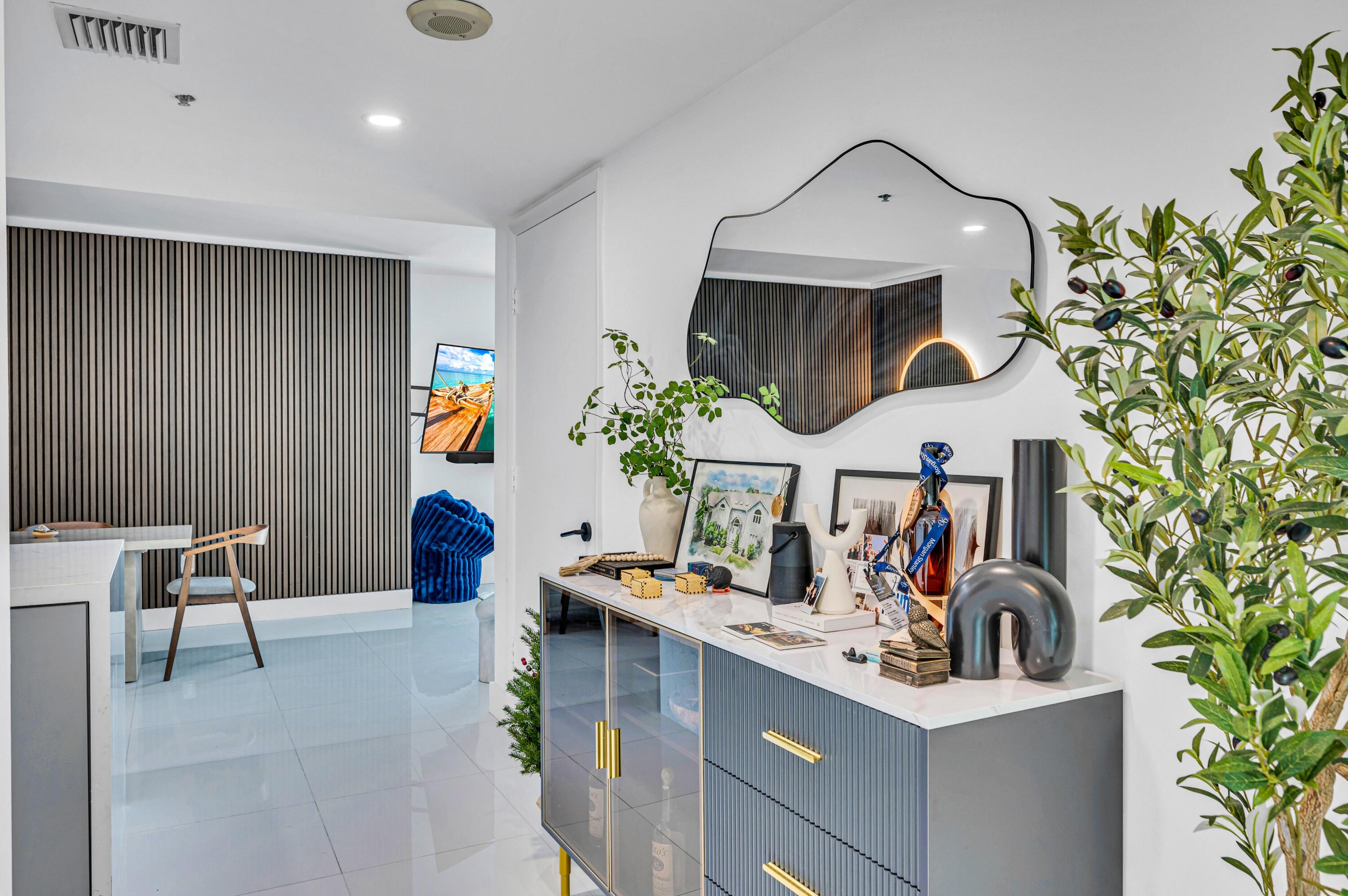 665 NE 25th Street 1001