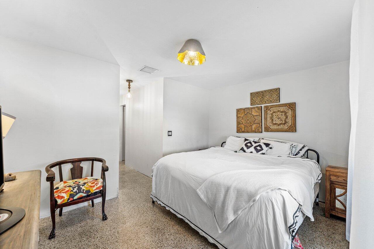 102 NE 22nd Street