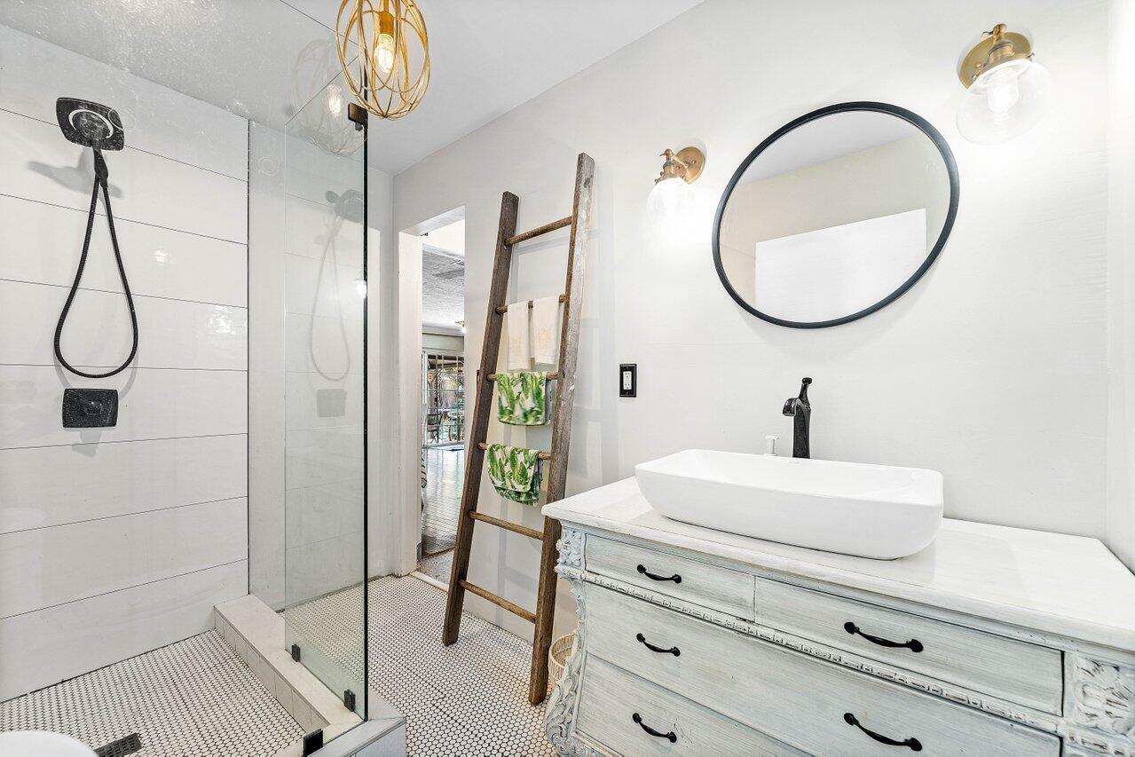 102 NE 22nd Street