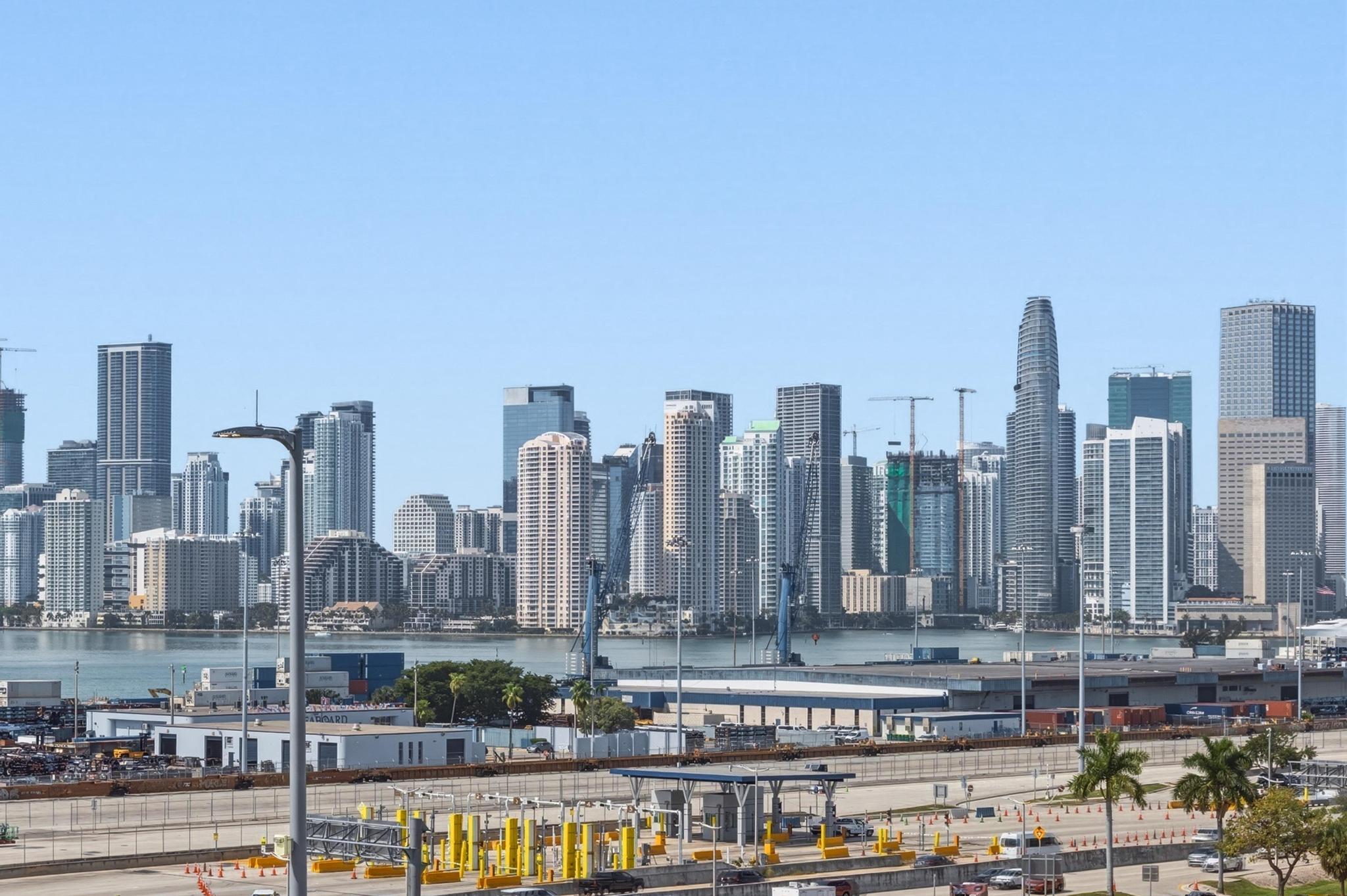 31 SE 6th Street 2601