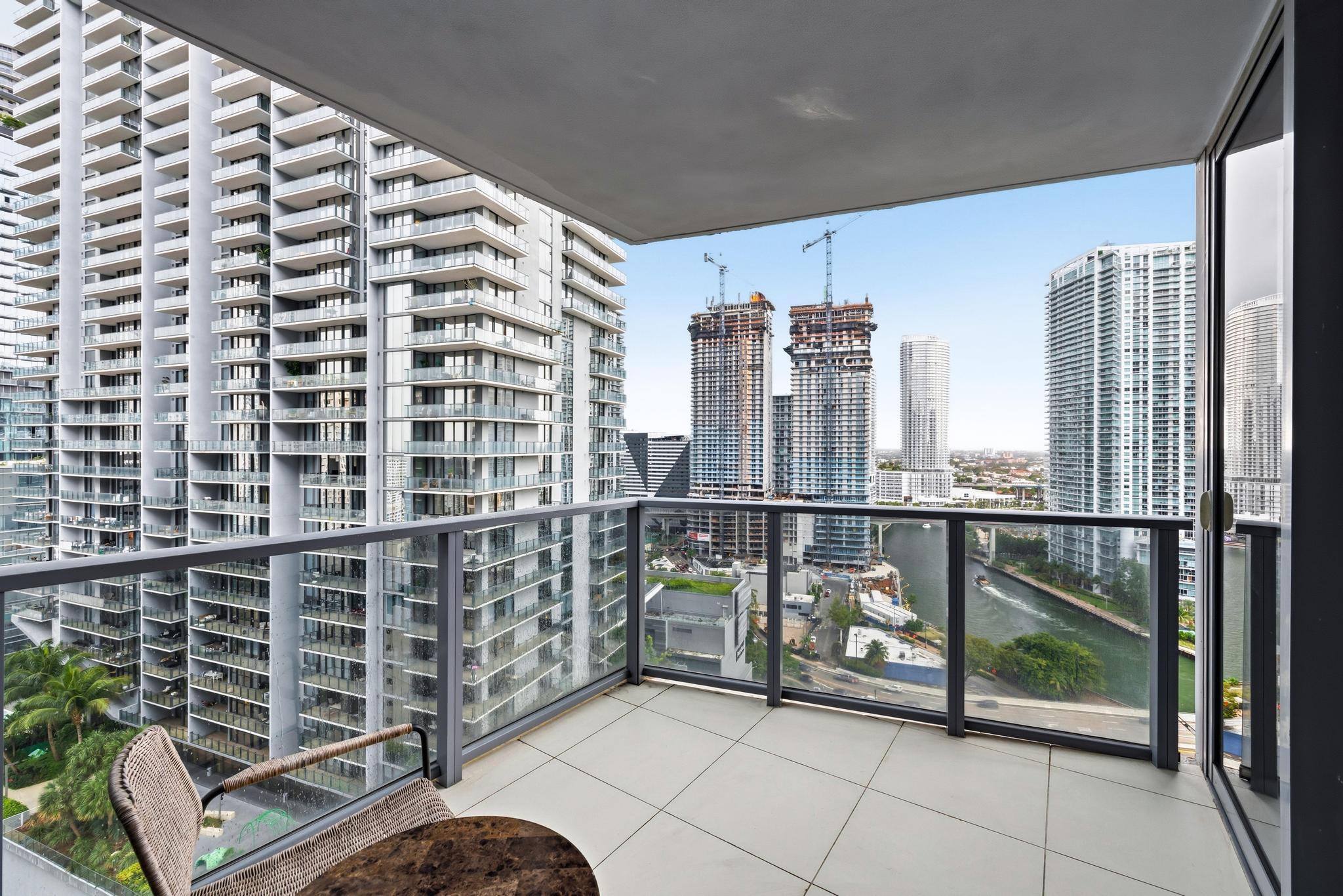 31 SE 6th Street 2601