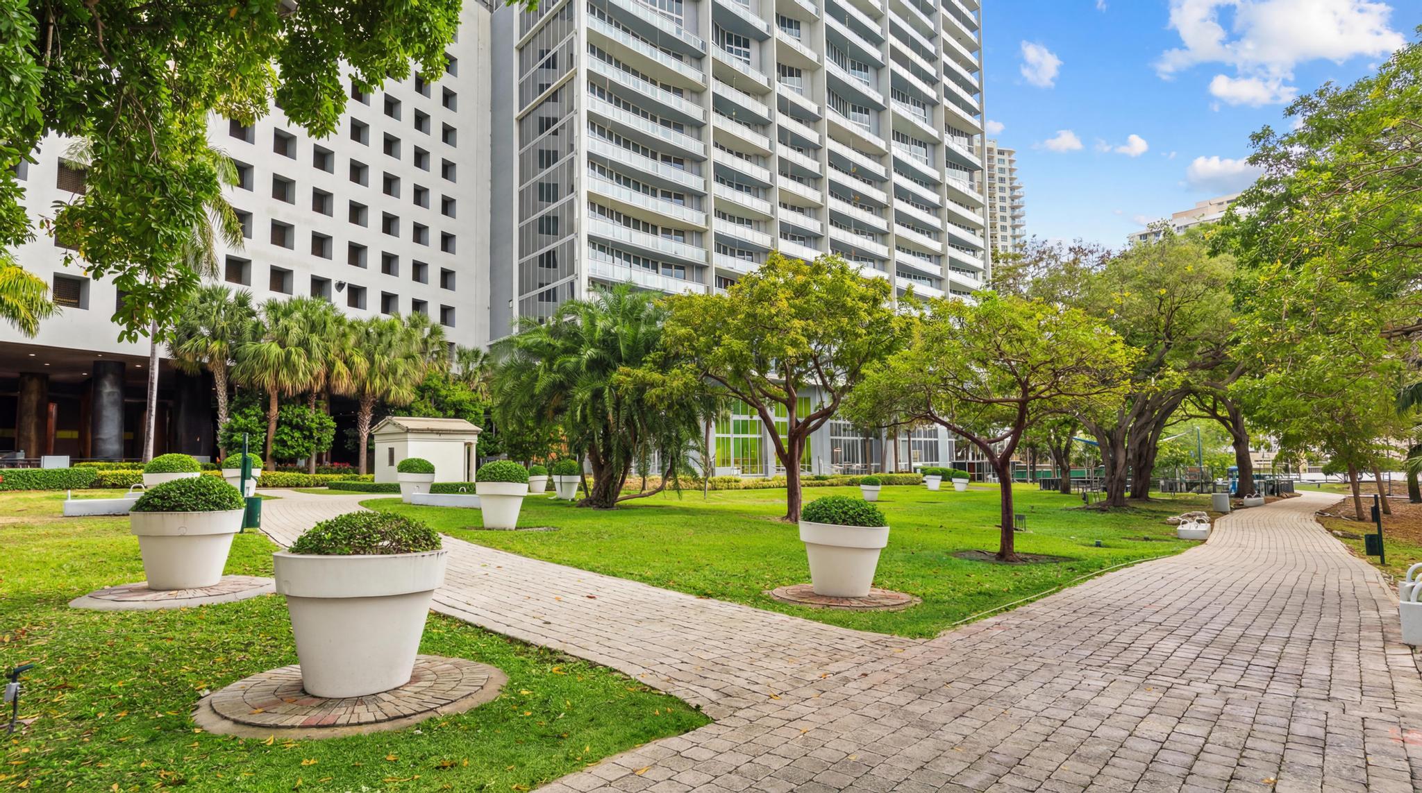 485 Brickell Avenue 2506