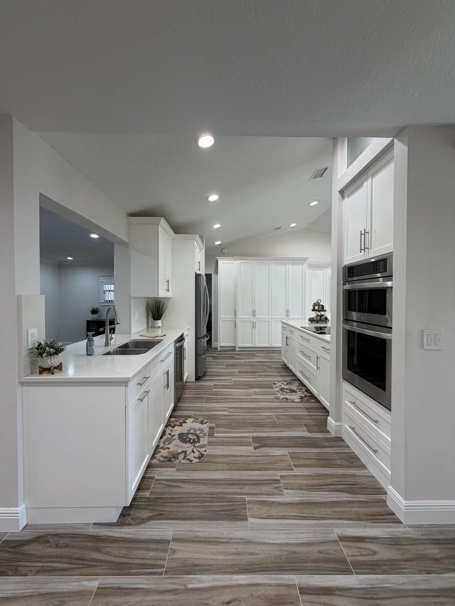 233 SW Chelsea Terrace, Port St. Lucie