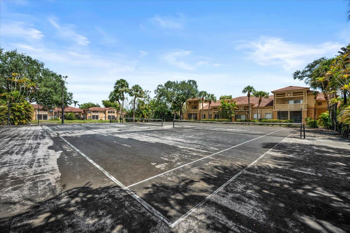 4751 Via Palm Lake 407