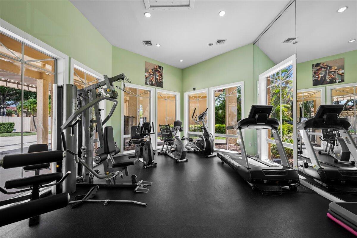 4751 Via Palm Lake 407